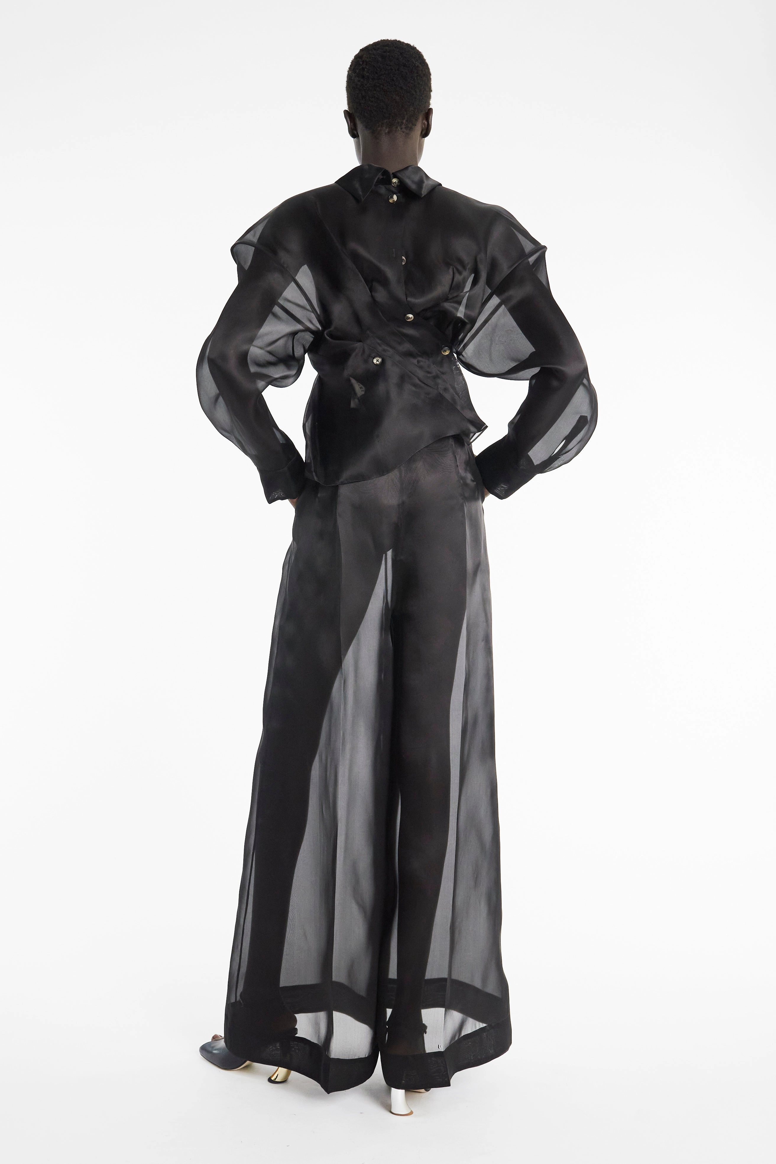 Relaxed Crew Neck Opening Organza Twisted Shirt Black