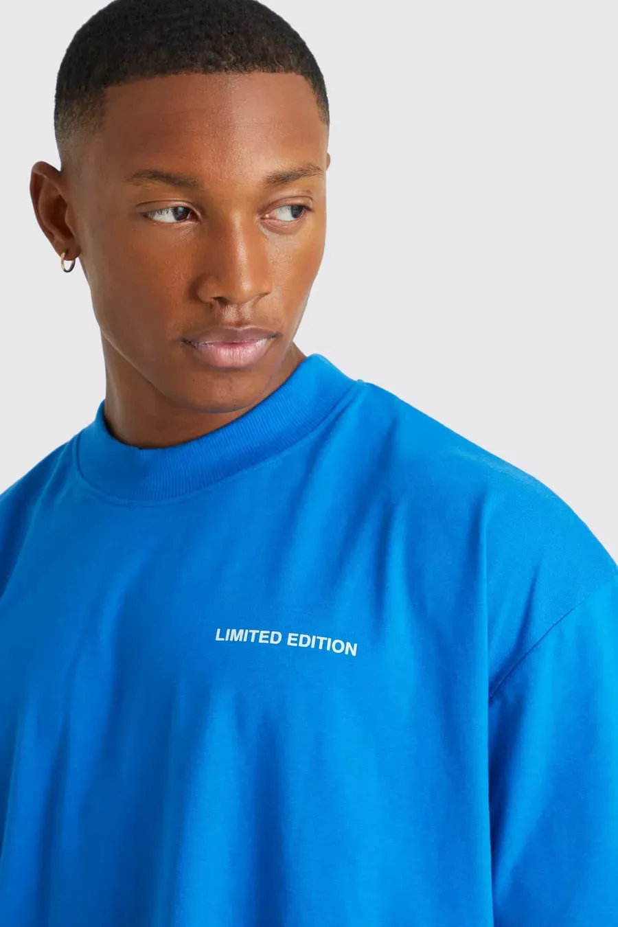 OVERSIZED EXTENDED NECK LIMITED T-SHIRT - BLUE