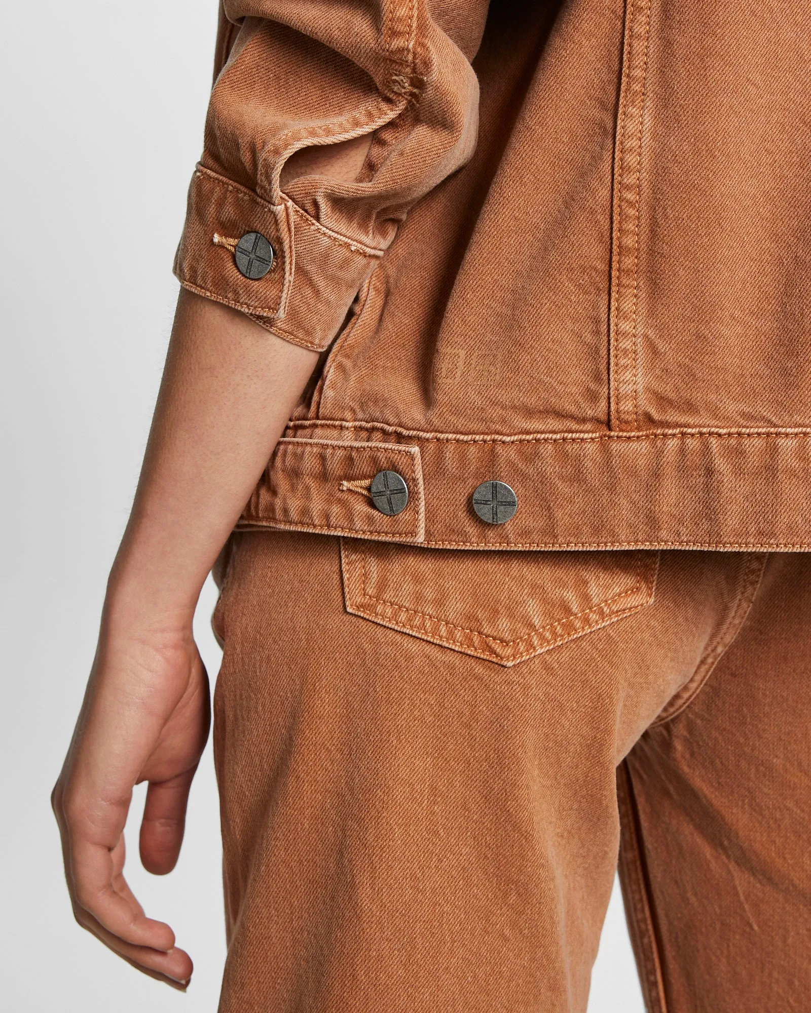 OVERSIZED JACKET BROWN SUGAR Low Impact Dye Slim Silhouette