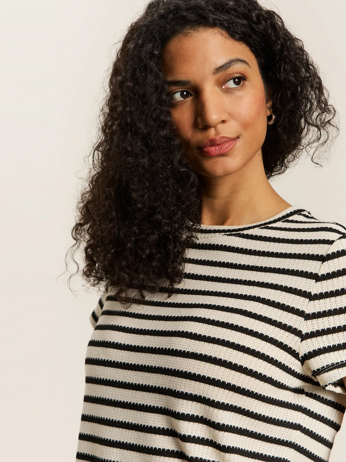 Perfect Textured Tee Macrame Black Stripe Weekend Comfort Good stretch