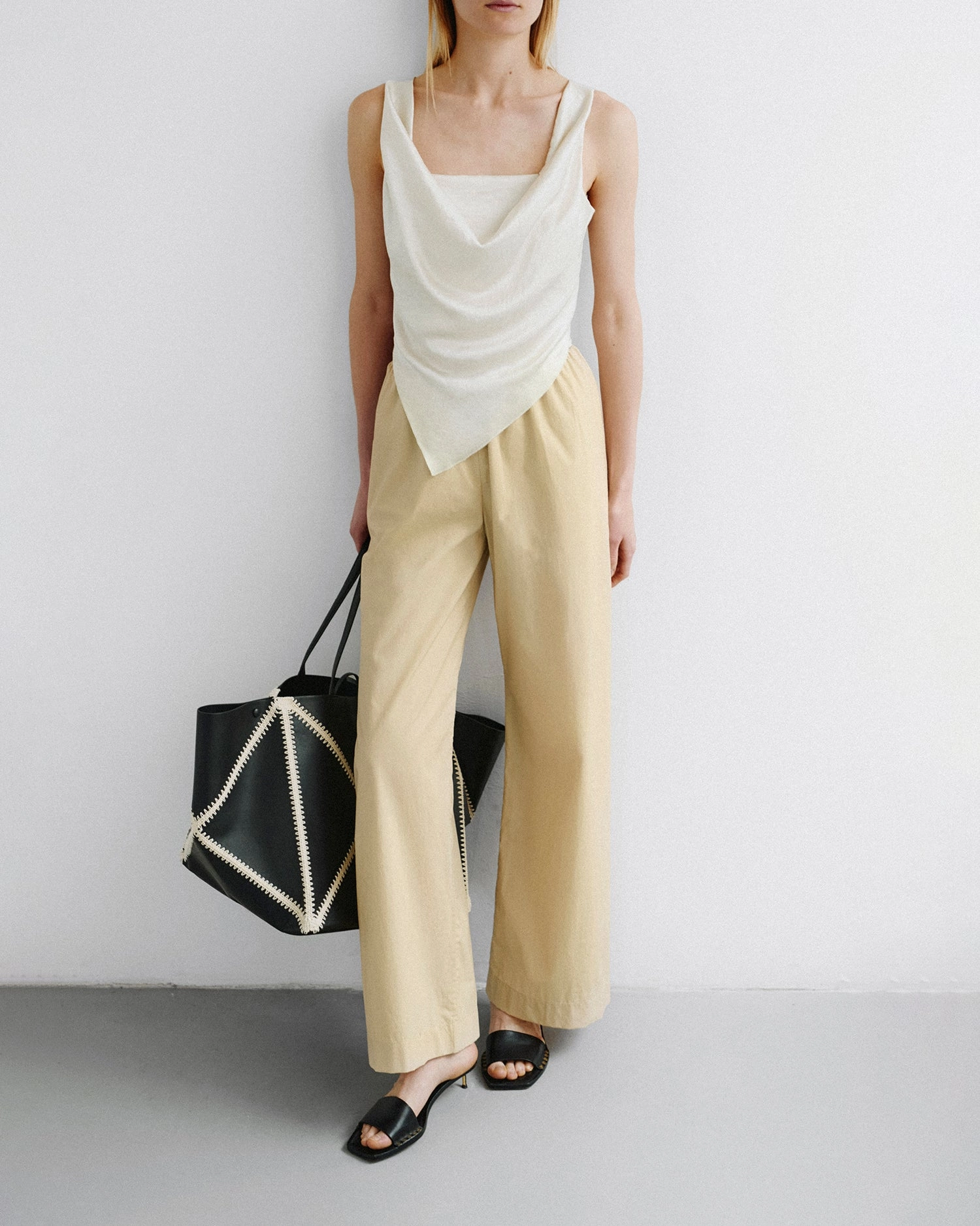 Breathable mesh lining Petra - Sleeveless Draped Slip Satin Top - Ecru