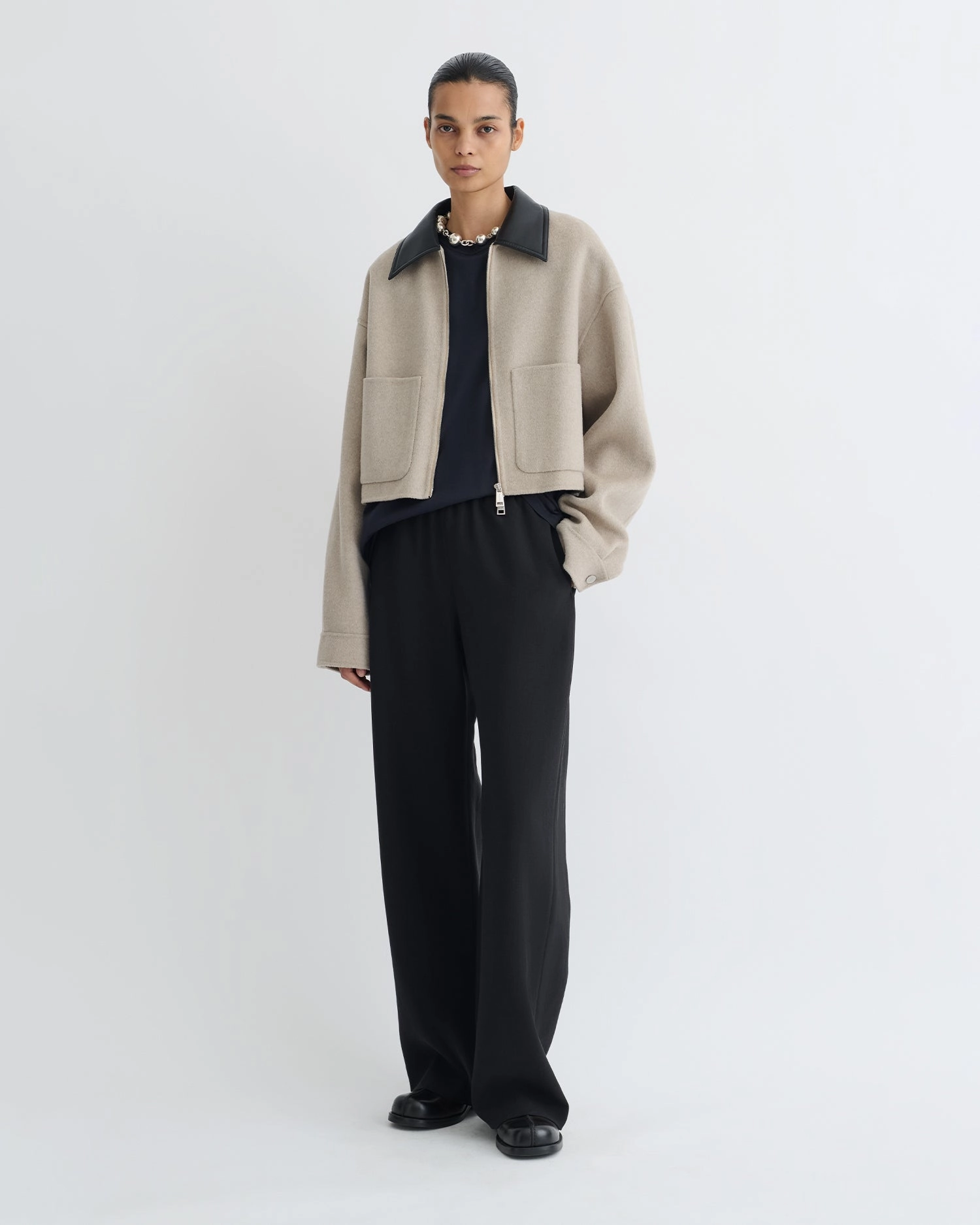 Phebe - Cropped Double Wool Jacket - Stone/Black second-hand store