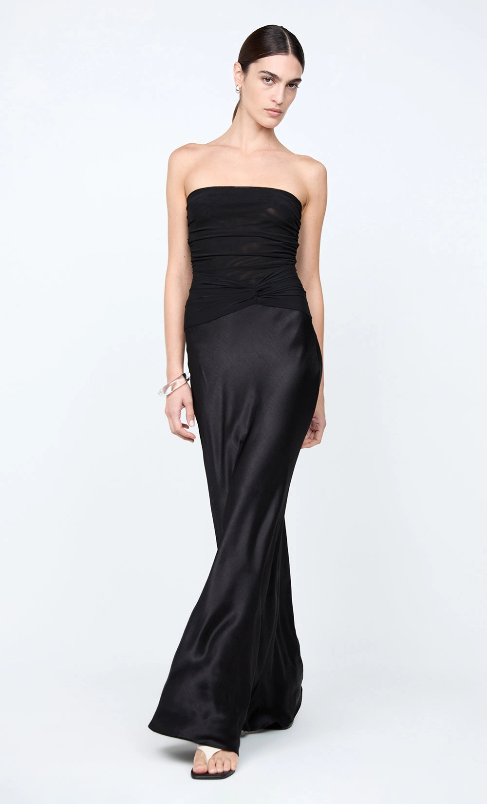 MILLAH STRAPLESS DRESS - BLACK Chic And Comfortable Feminine fit-and-flare silhouette