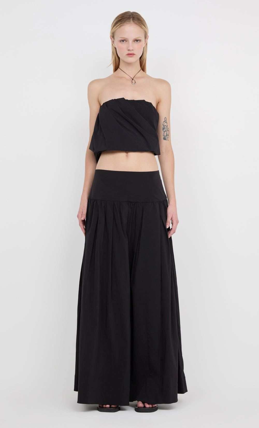 Feminine flowing piece DANTE MAXI SKIRT - BLACK