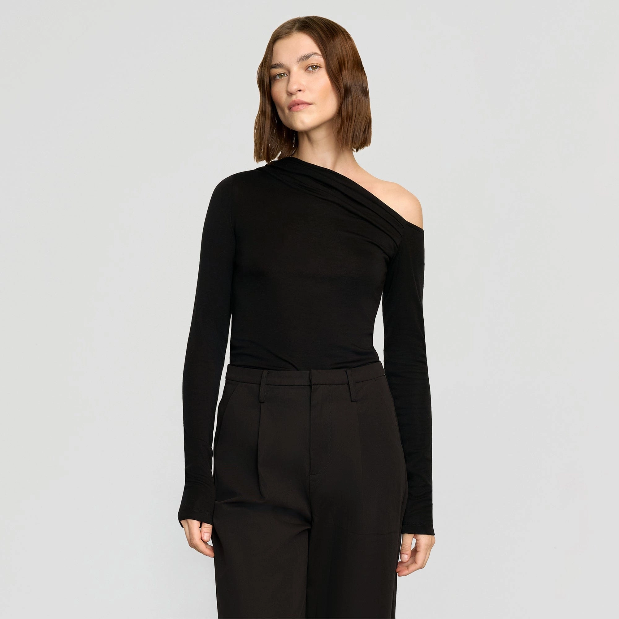 Ayra Tencel-Wool Off-Shoulder Tee Summer Wardrobe CarbonNeutral Production