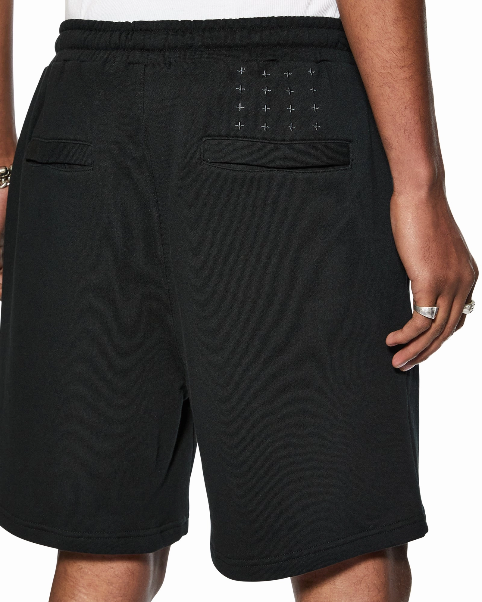 Compression Fit Technology Relaxed Crew Neck Opening 4 X 4 TRAK SHORT JET BLACK
