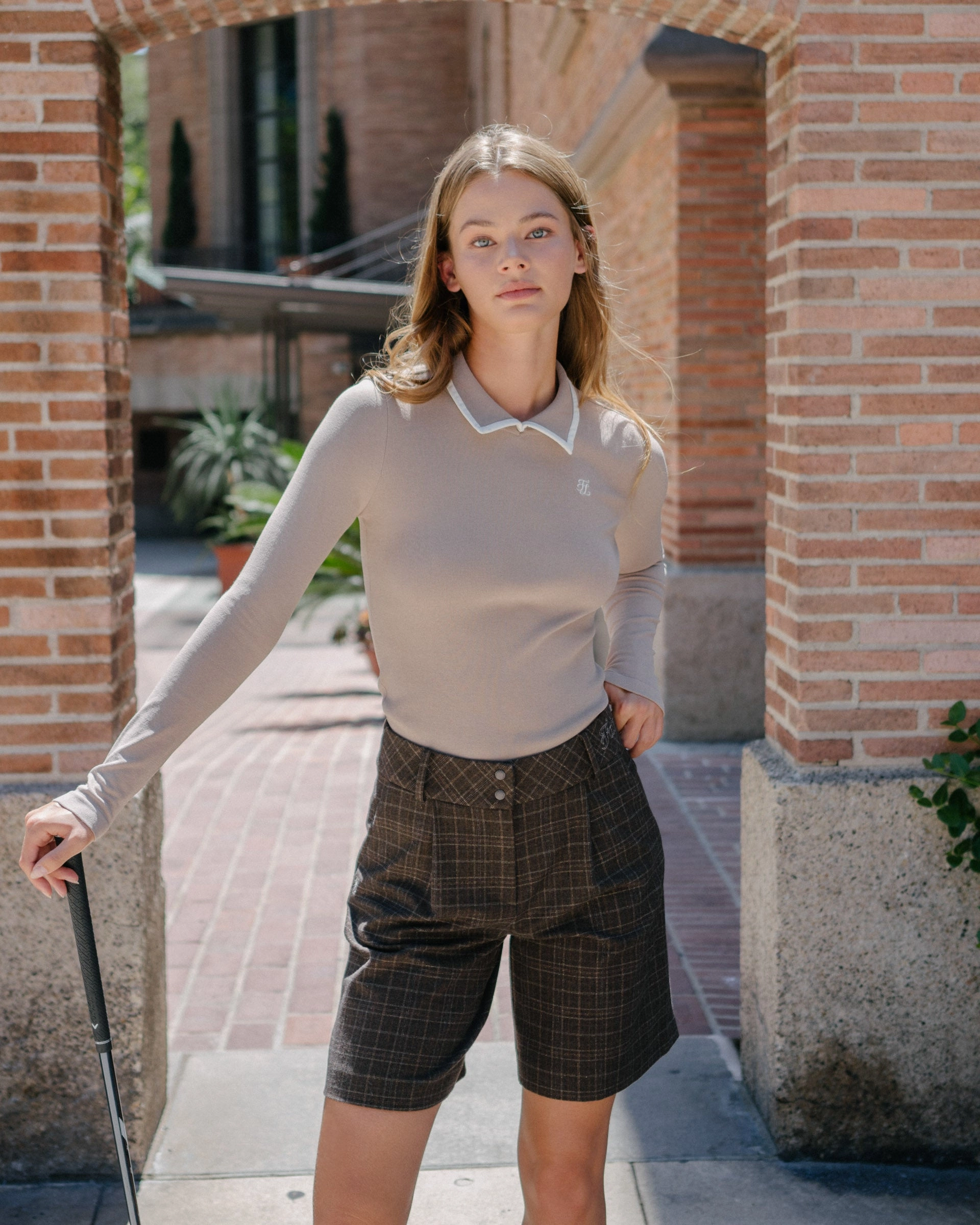 Work Flex Pin Tuck Bermuda Pants - Brown