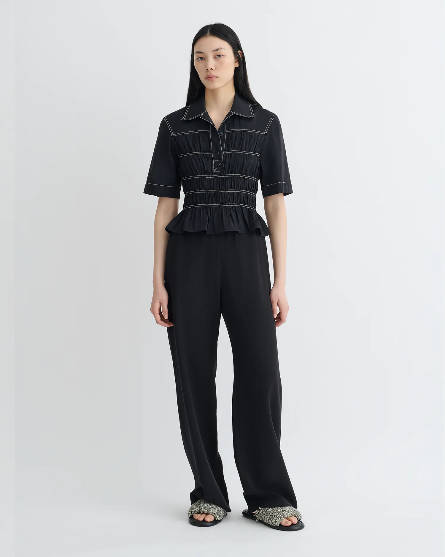 Nairi - Smocked Glass Poplin Shirt - Black Quick Flex