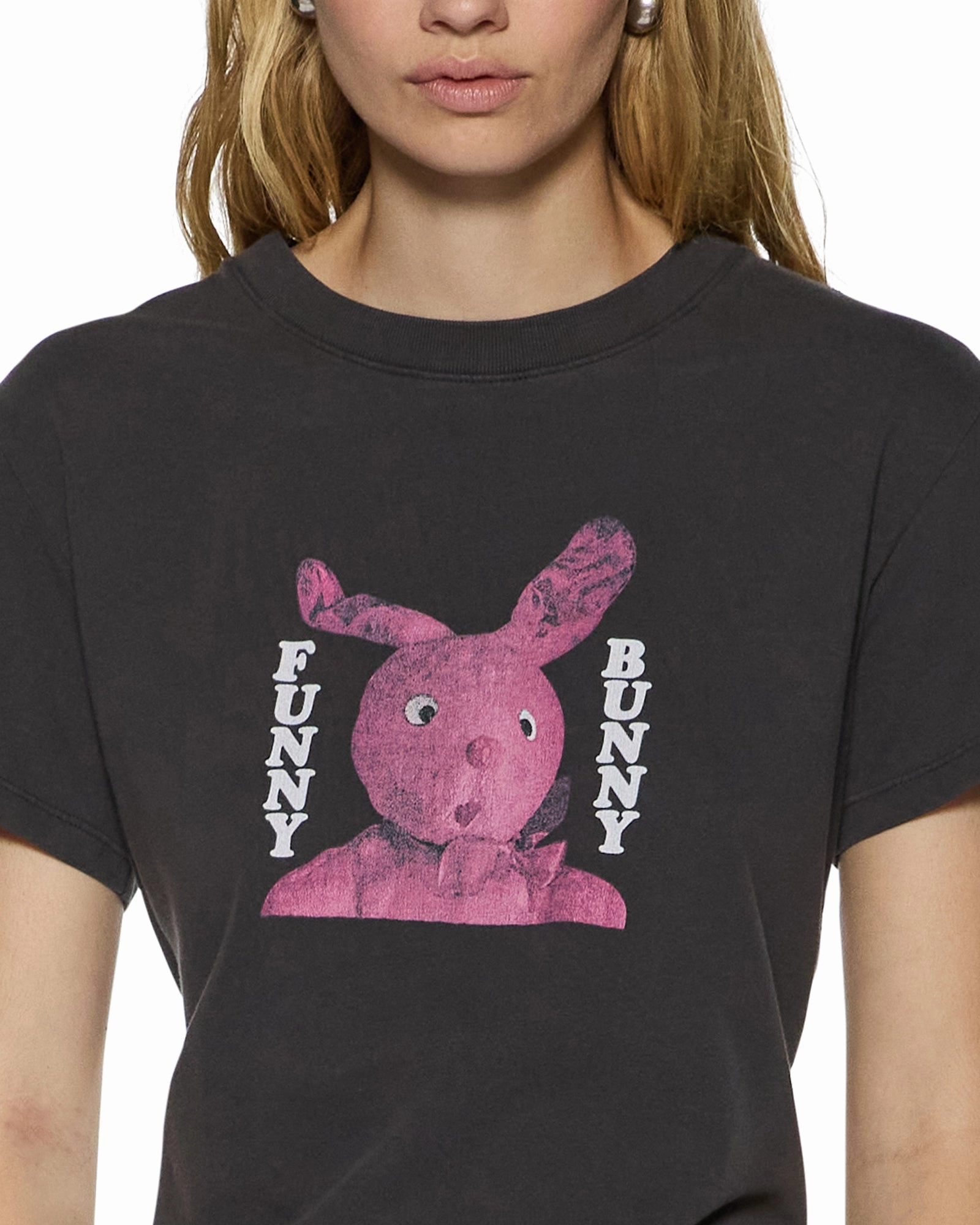 FUNNY BUNNY SHRUNKEN SS TEE WASHED BLACK Adjustable Shoulder Straps