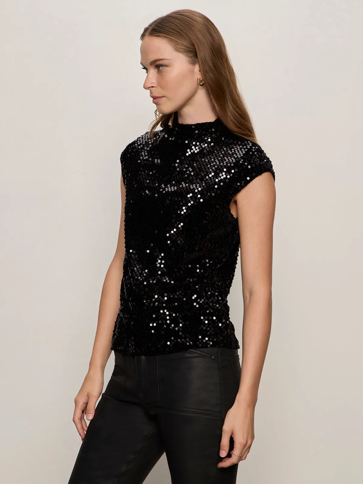 Funnel Neck Sequin Top Black Relax Style Trend Flattering Cut