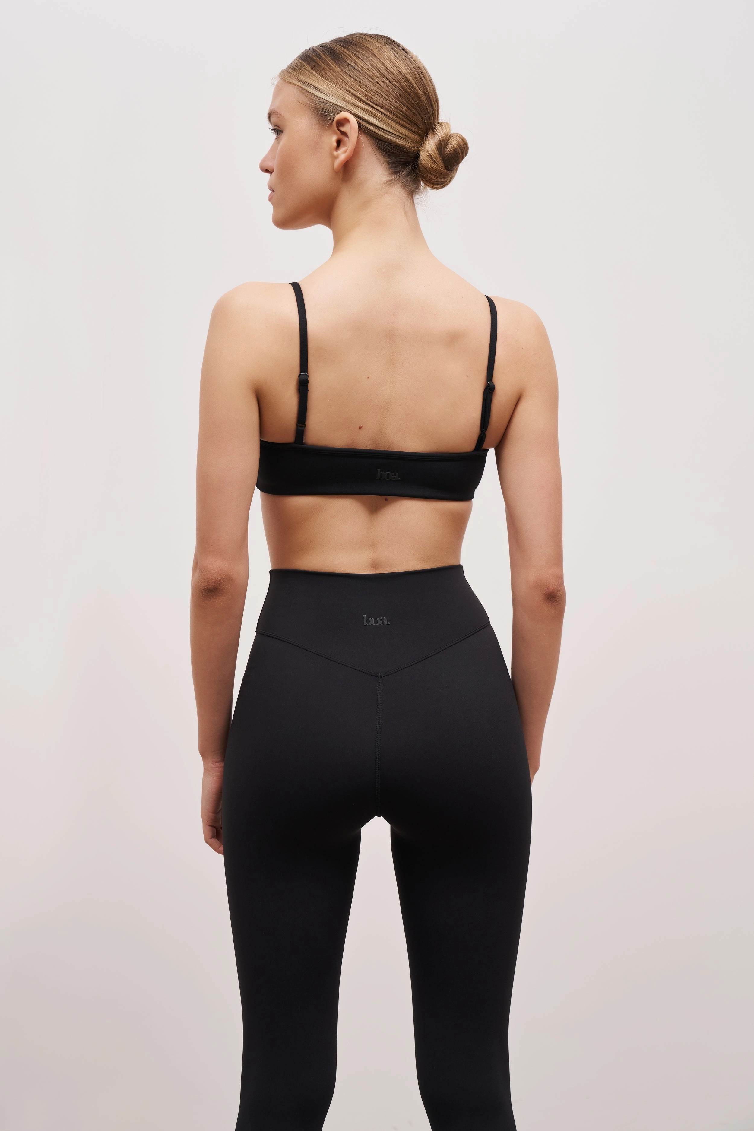 simple design Lightweight Design Base Sculpting Cami Bra - Black