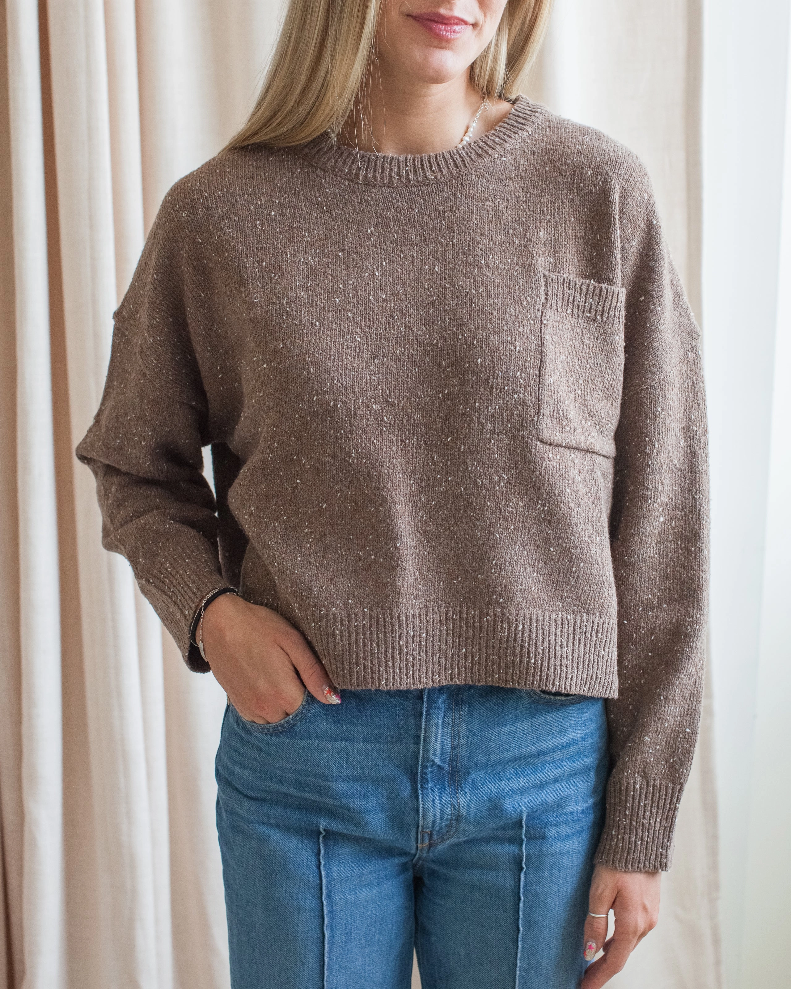 Quinn Sweater - Brown Pure Detail Essential Outfit