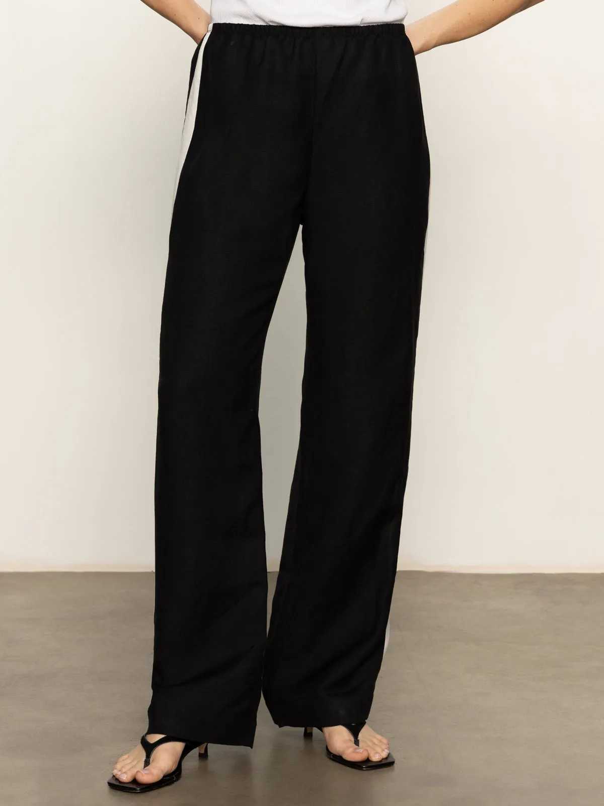 Light Waist Casual Semi-High Rise Track Pant Black Chalk Stripe
