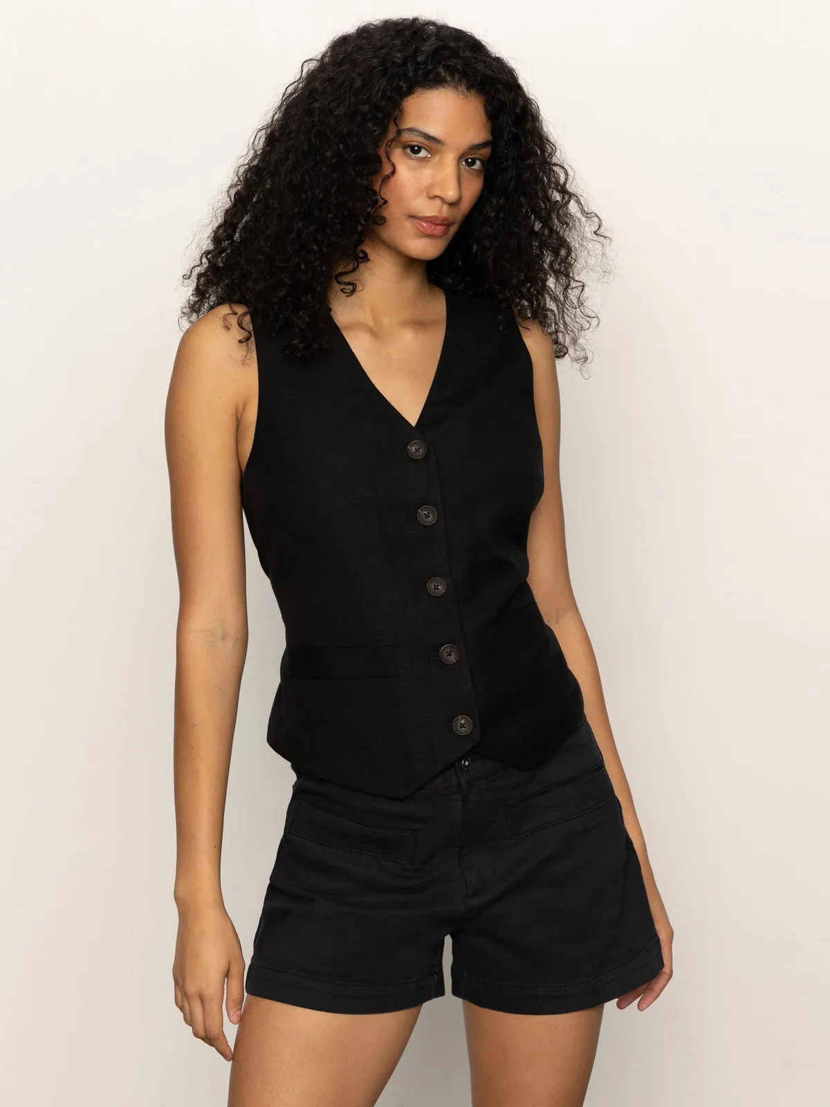 Sleek Look Quick Dry Material Relaxed Modern Vest Black