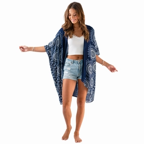 Como Kimono Tagless Neckline