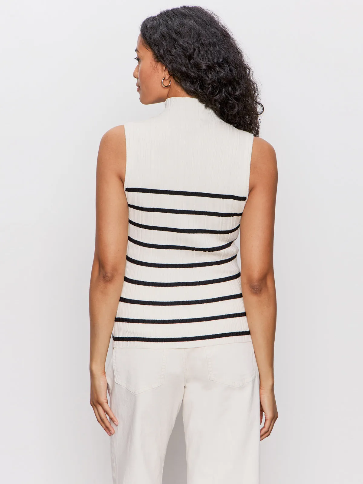 Ribbed Funnel Neck Top Light Oat/Black Sporty Design