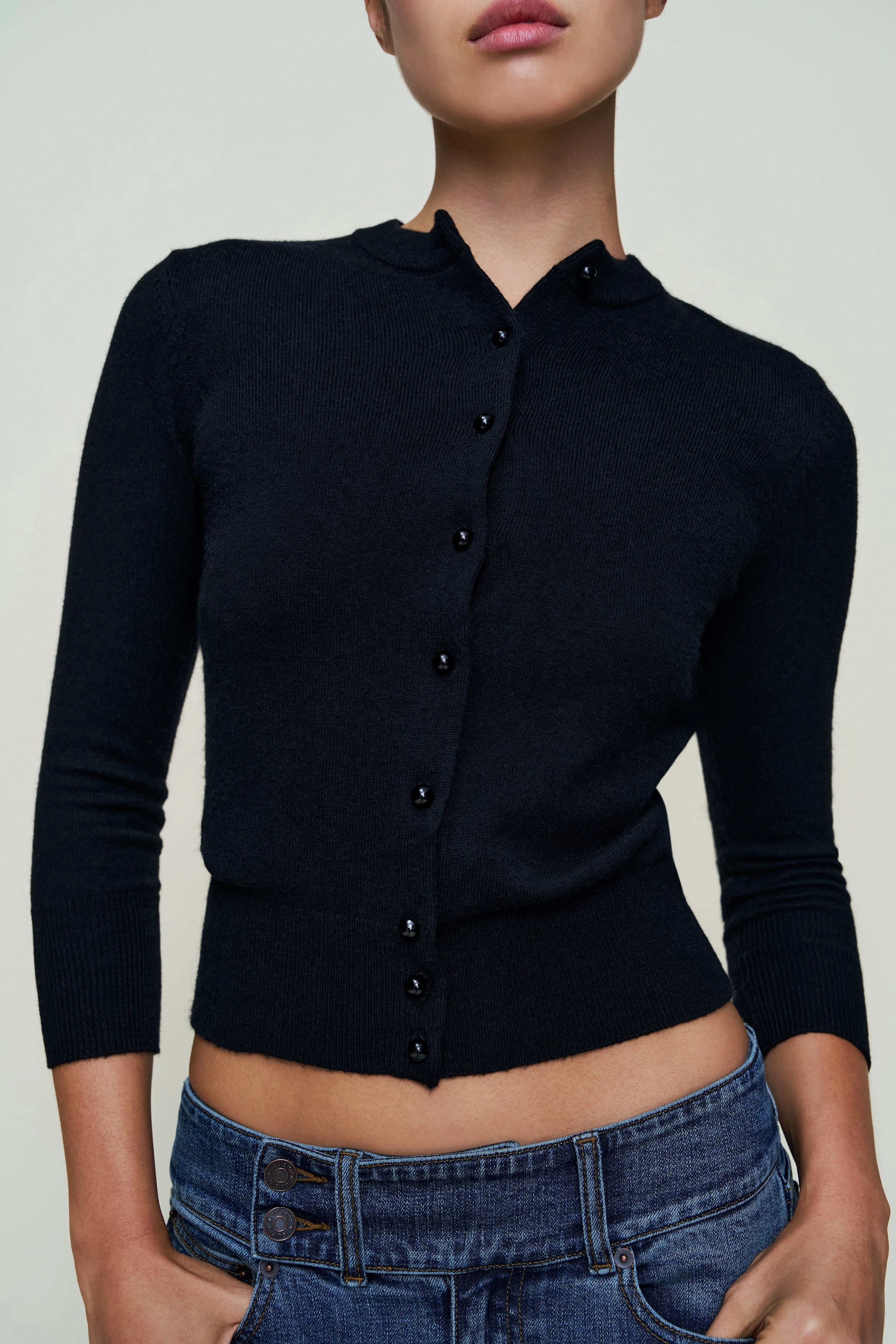 Emelie Wool Cardigan Seamless Stitch Construction
