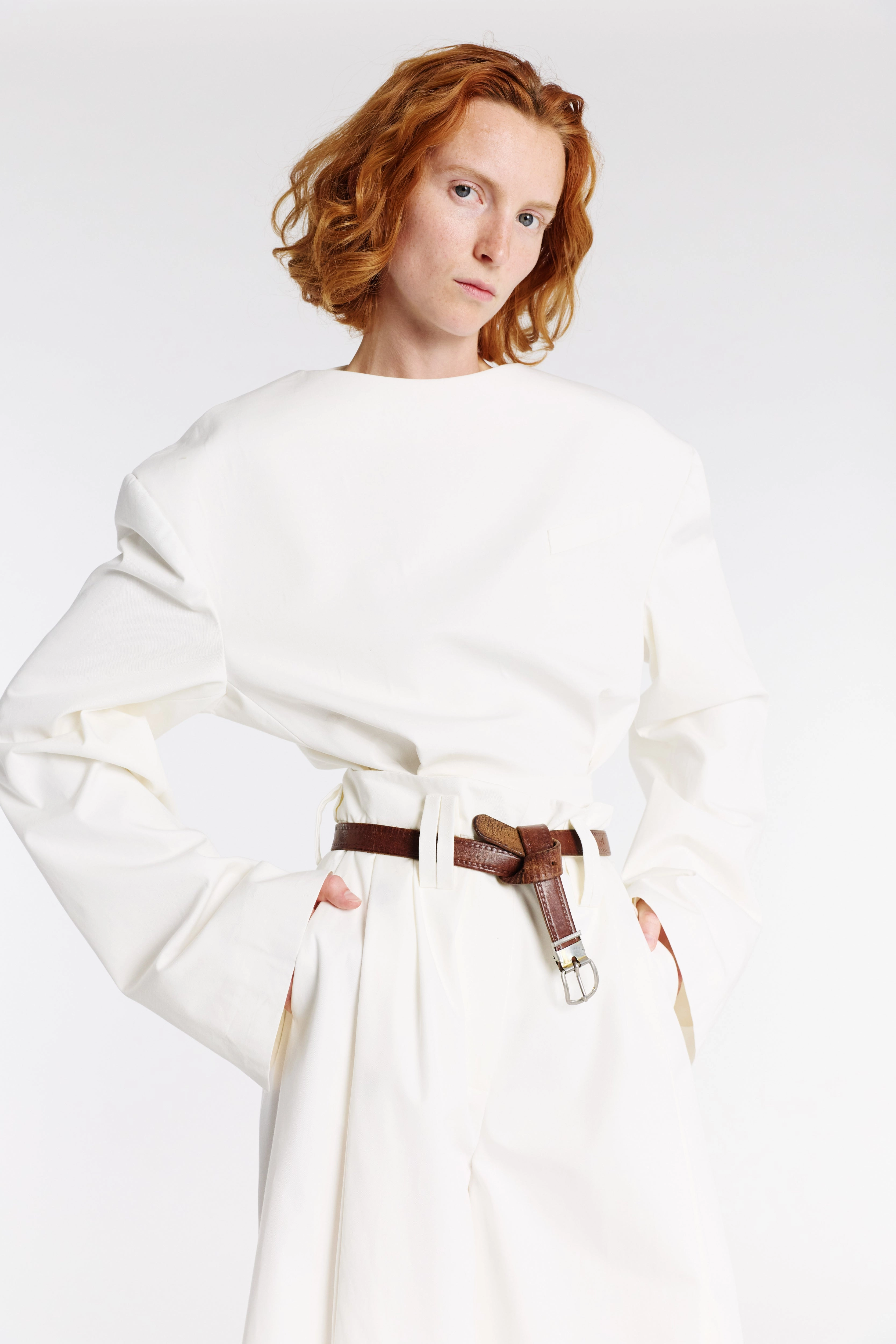 Lightweight pullover Round Neck Tailored Top White