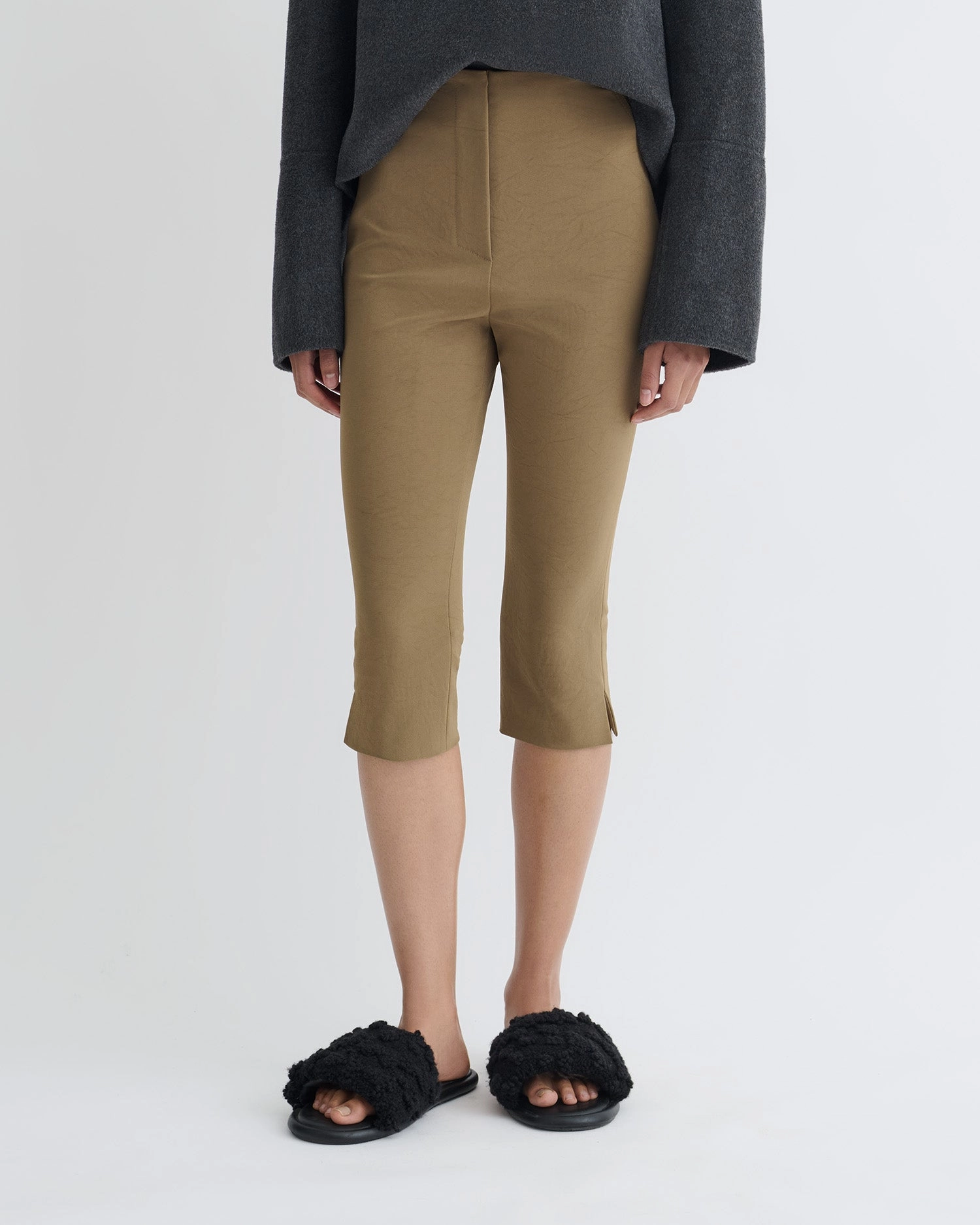 Saoirse - Paper Jersey Capri Pants - Brown Practical Look