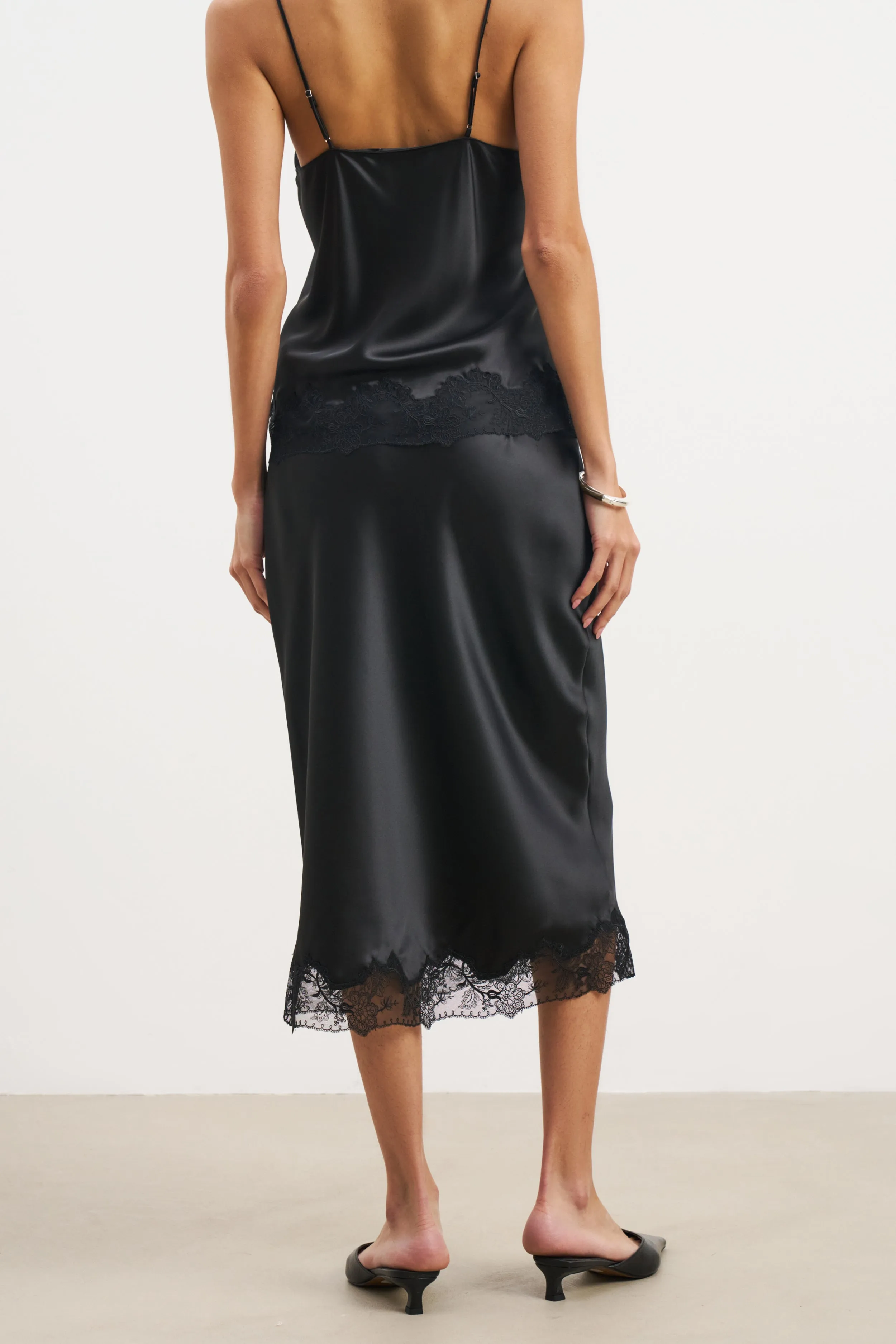 Easy Layers Simple Layer Satin Lace Detail Midi Skirt - Black