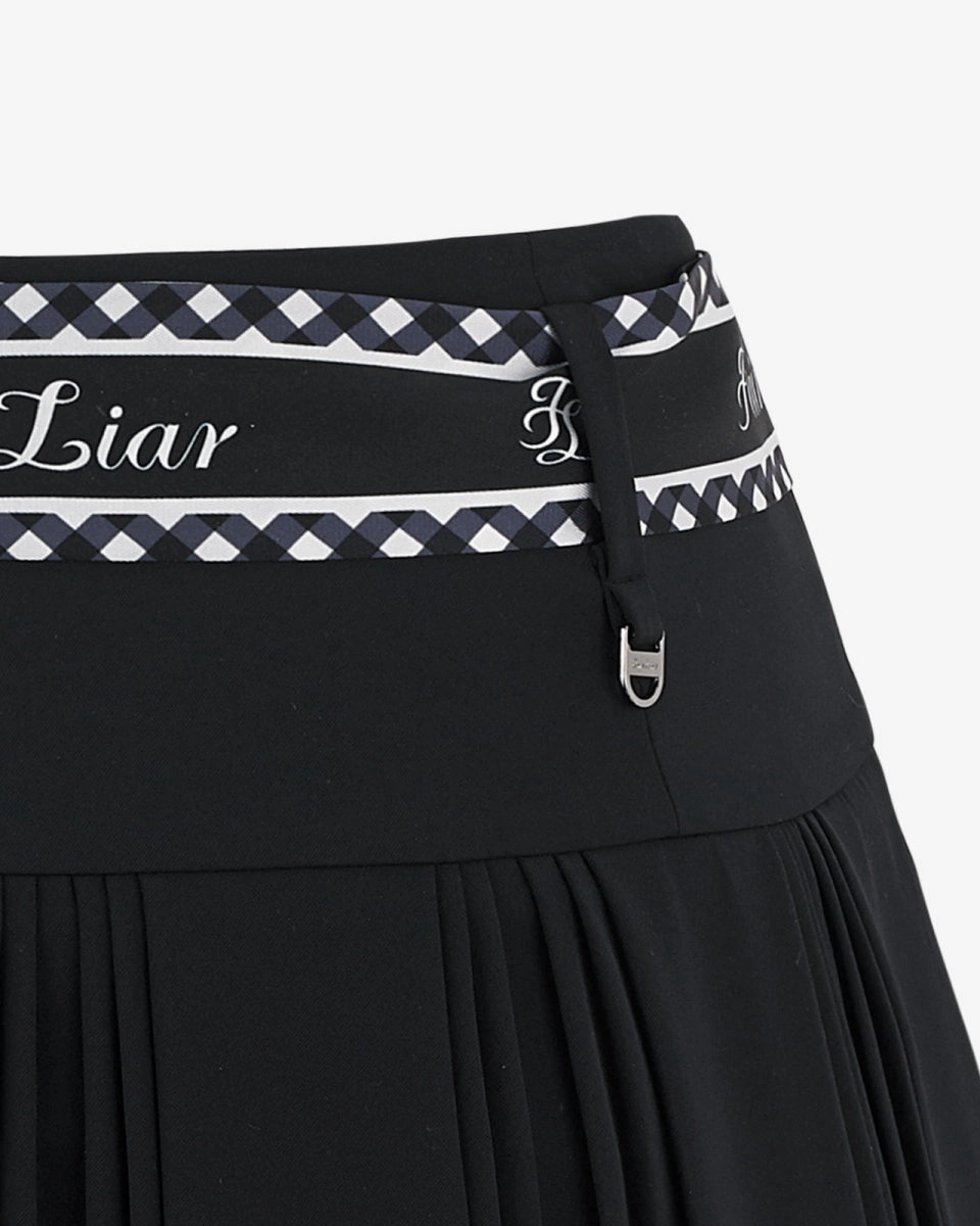 Chill Wear Easy Combo Scarf Set Pleated Skirt - Black