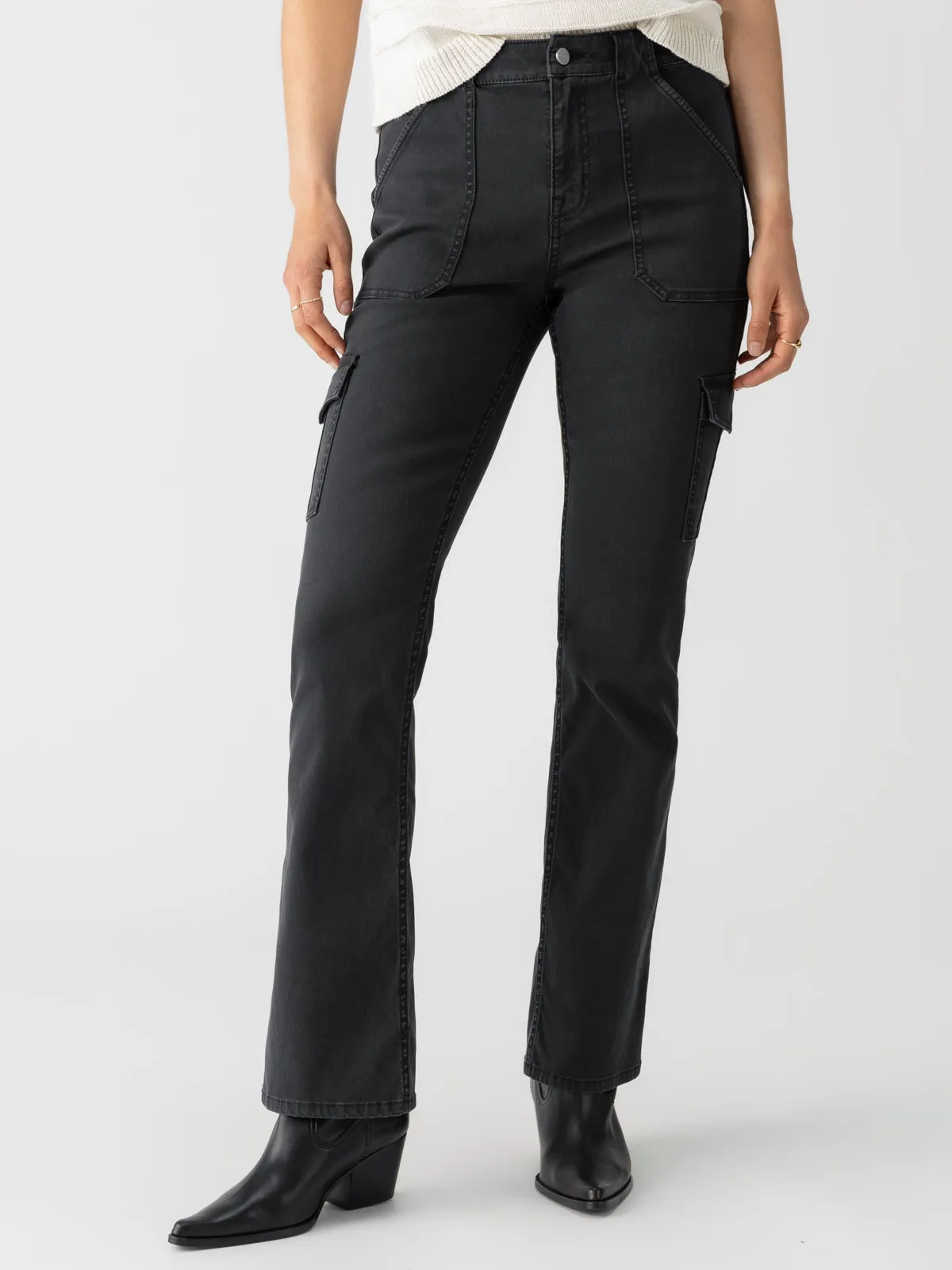 NonFadeFinish Sculpted Hayden Bootcut Standard Rise Pant Black