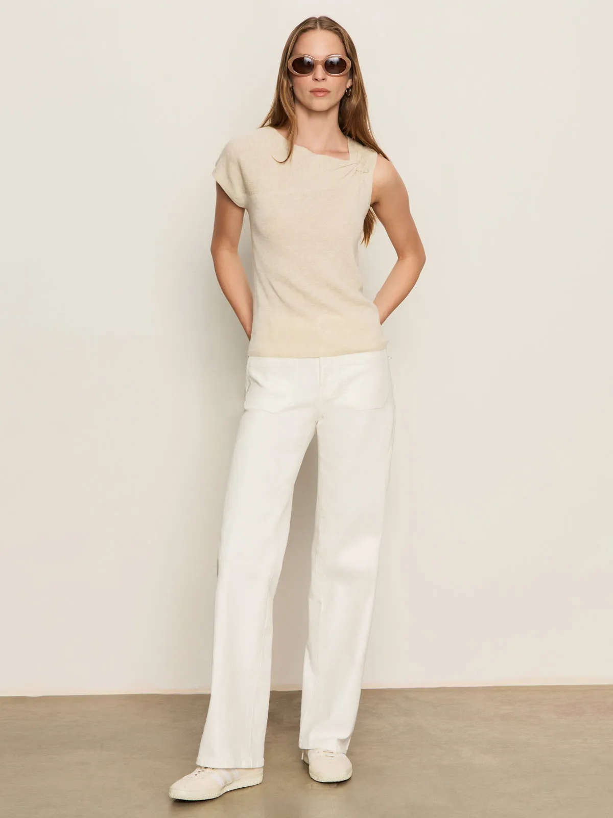 Shoulder Twist Top Heather Pearl regular but not boring Slim Fit Cut