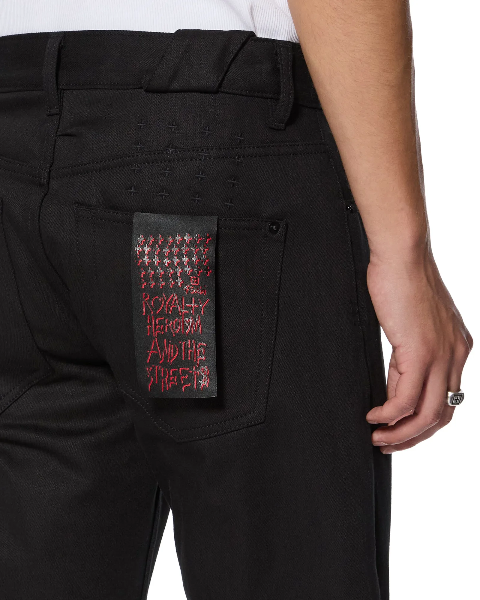 CHITCH SELVEDGE RAW BLACK Affordable Beach Day Youth Style Road Trip Outdoor Enthusiast