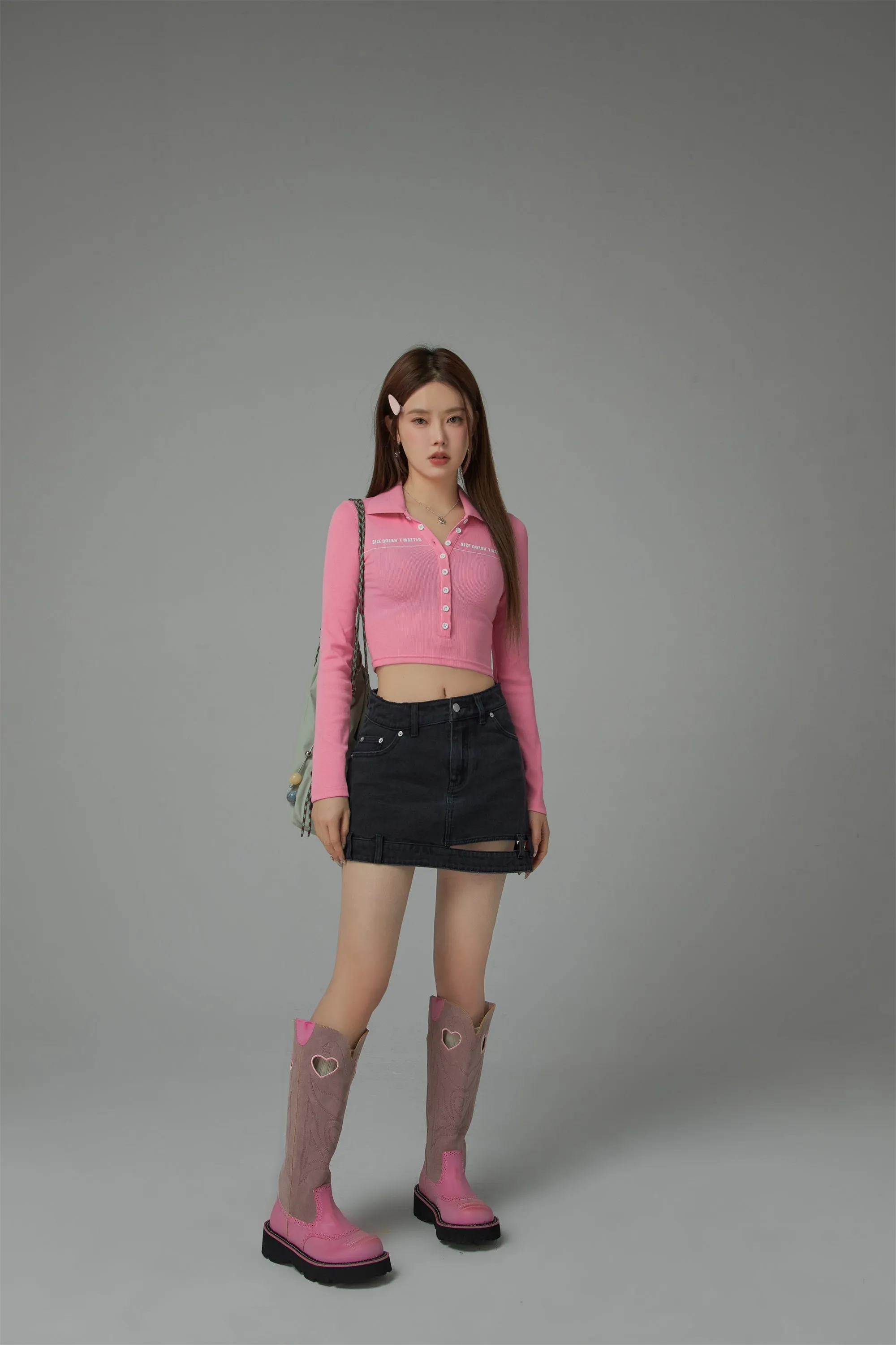 Size Doesnt Matter Collar Button Cropped T-Shirt