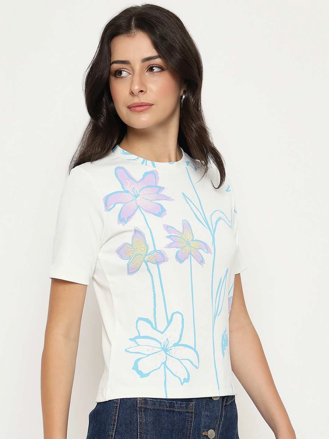 Relaxed Fit Design Madame Floral Print Sequin Detailed White T-Shirt
