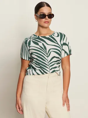 Sleeveless freedom The Perfect Tee Green Oasis Extended Sizing