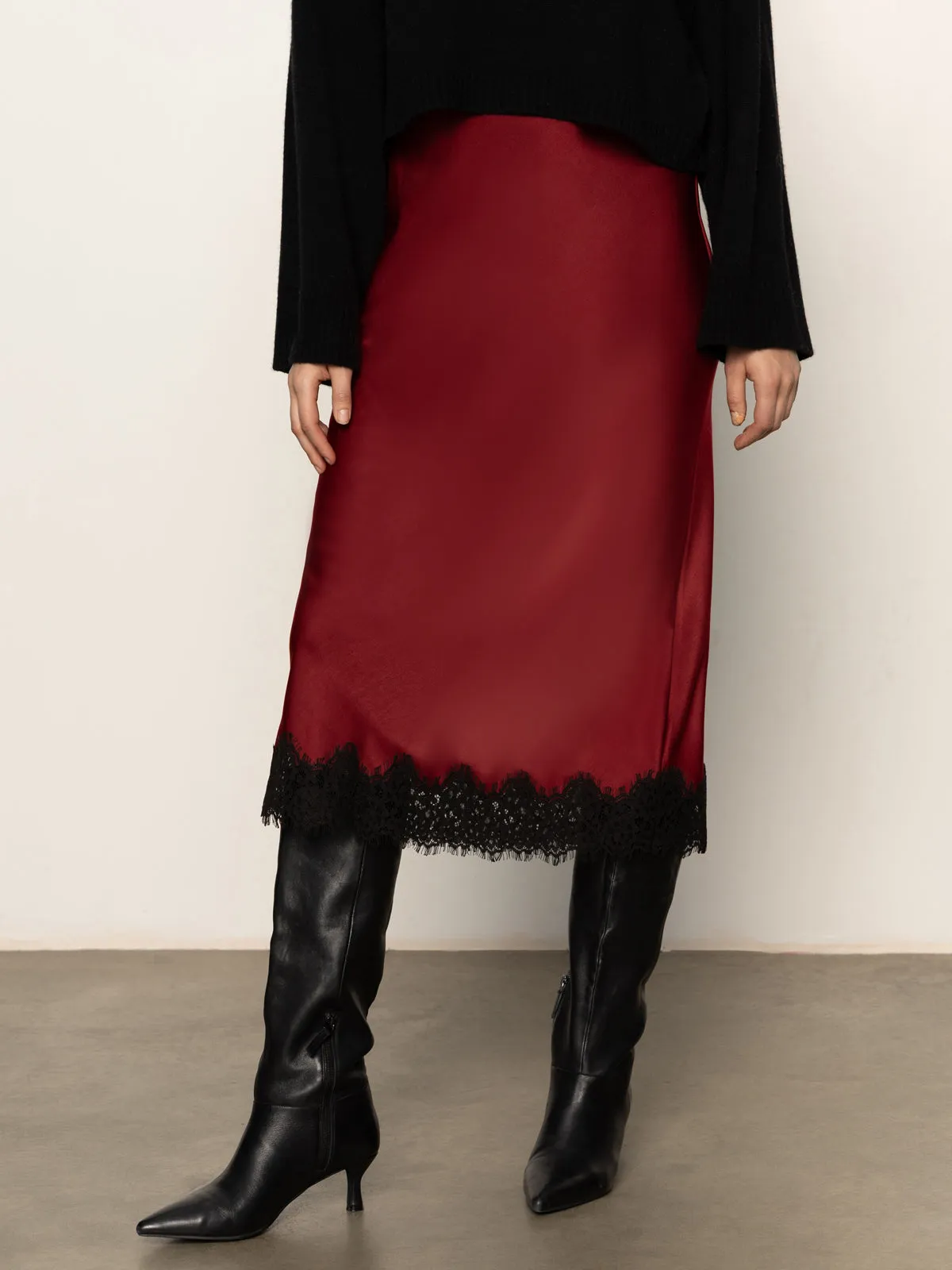 City Mood Comfy Wear Slip Skirt With Lace Crimson