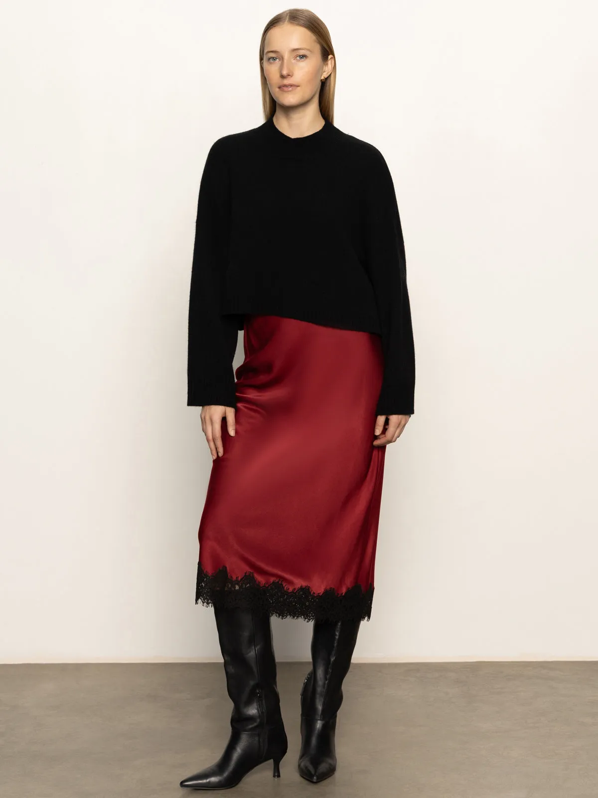 Slip Skirt With Lace Crimson City Ready