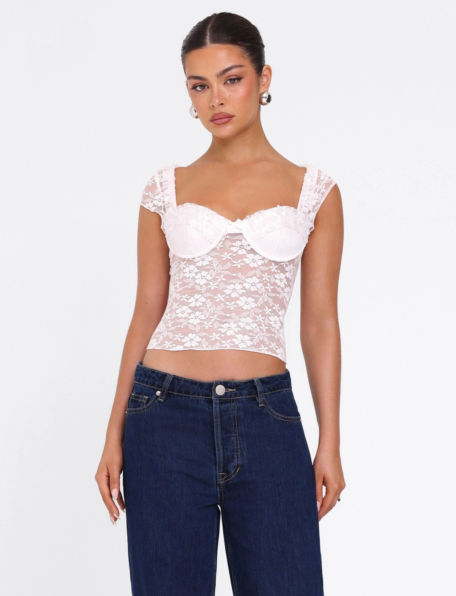 NYRA TOP - WHITE Stretchable Knit TemperatureRegulatingLining