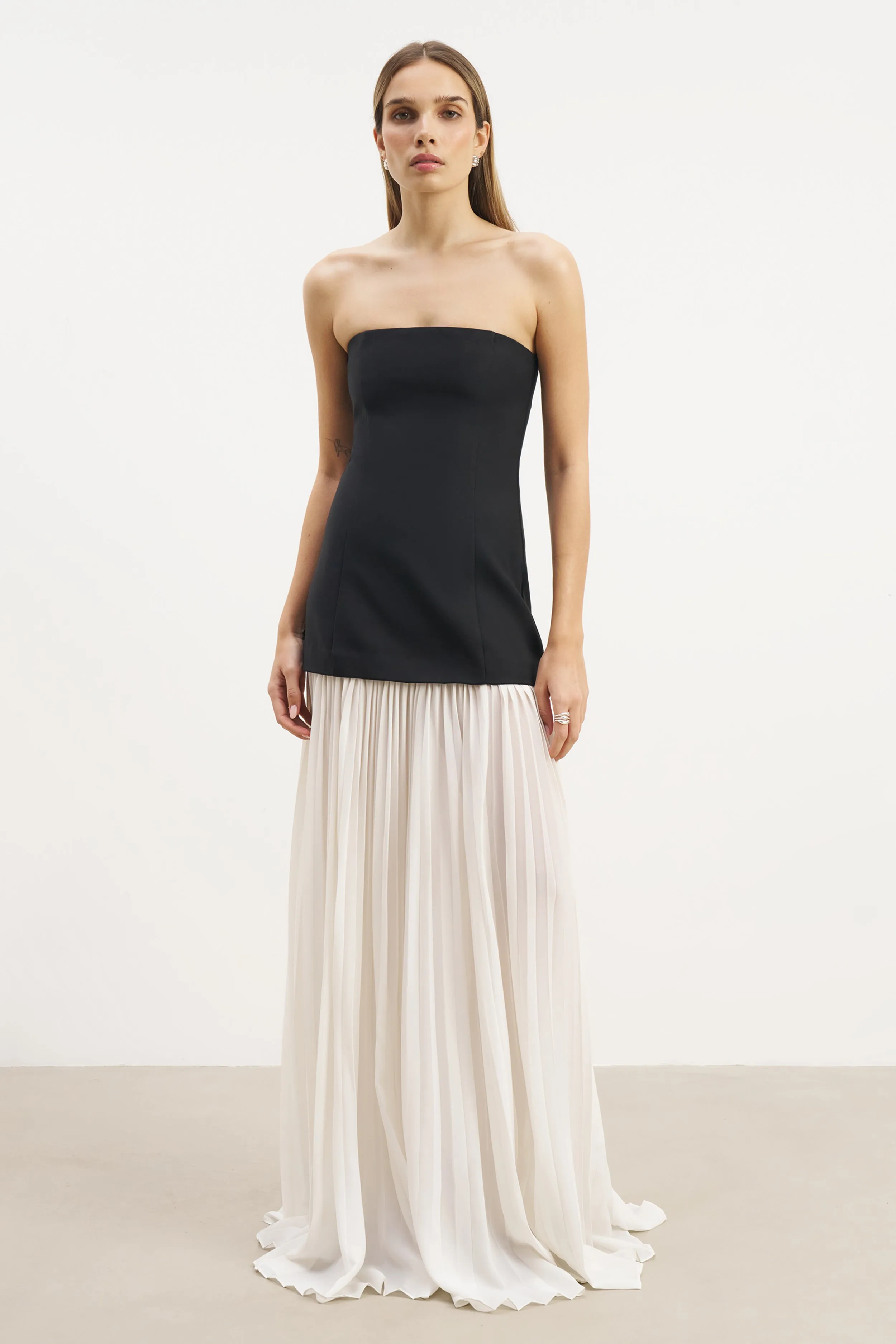 Frayed-Edge Relaxed fit wear Structured Bodice Gown - Black/Cream