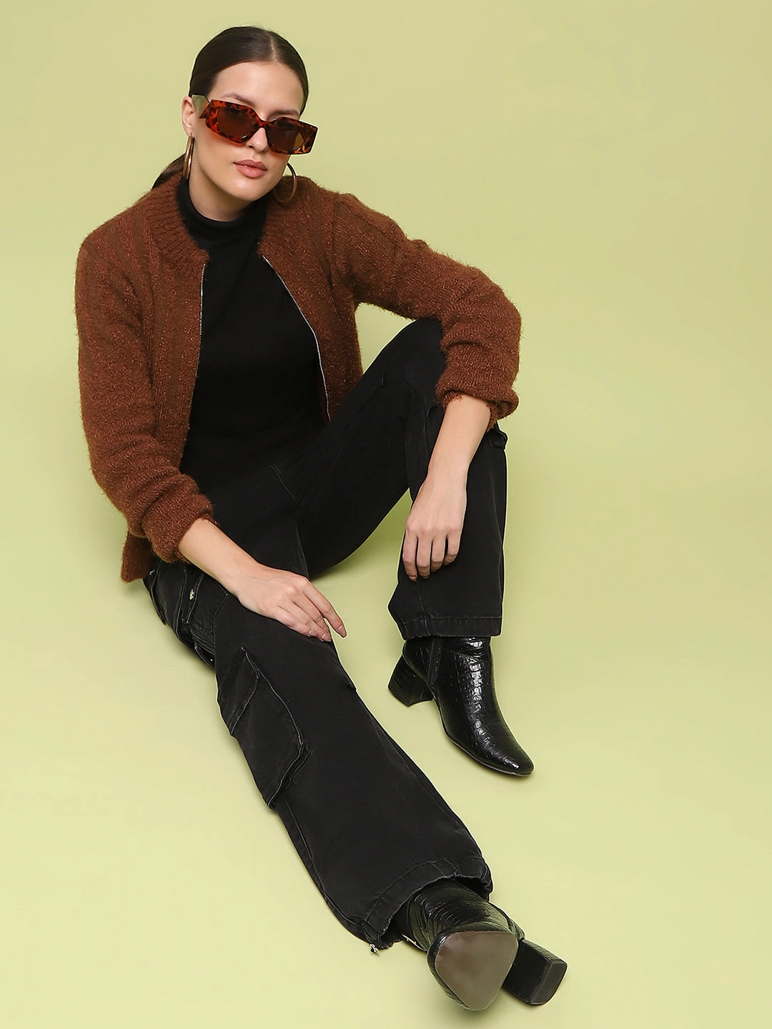 Simple Cozy Madame Stripe Detailed Zipped Tan Sweater
