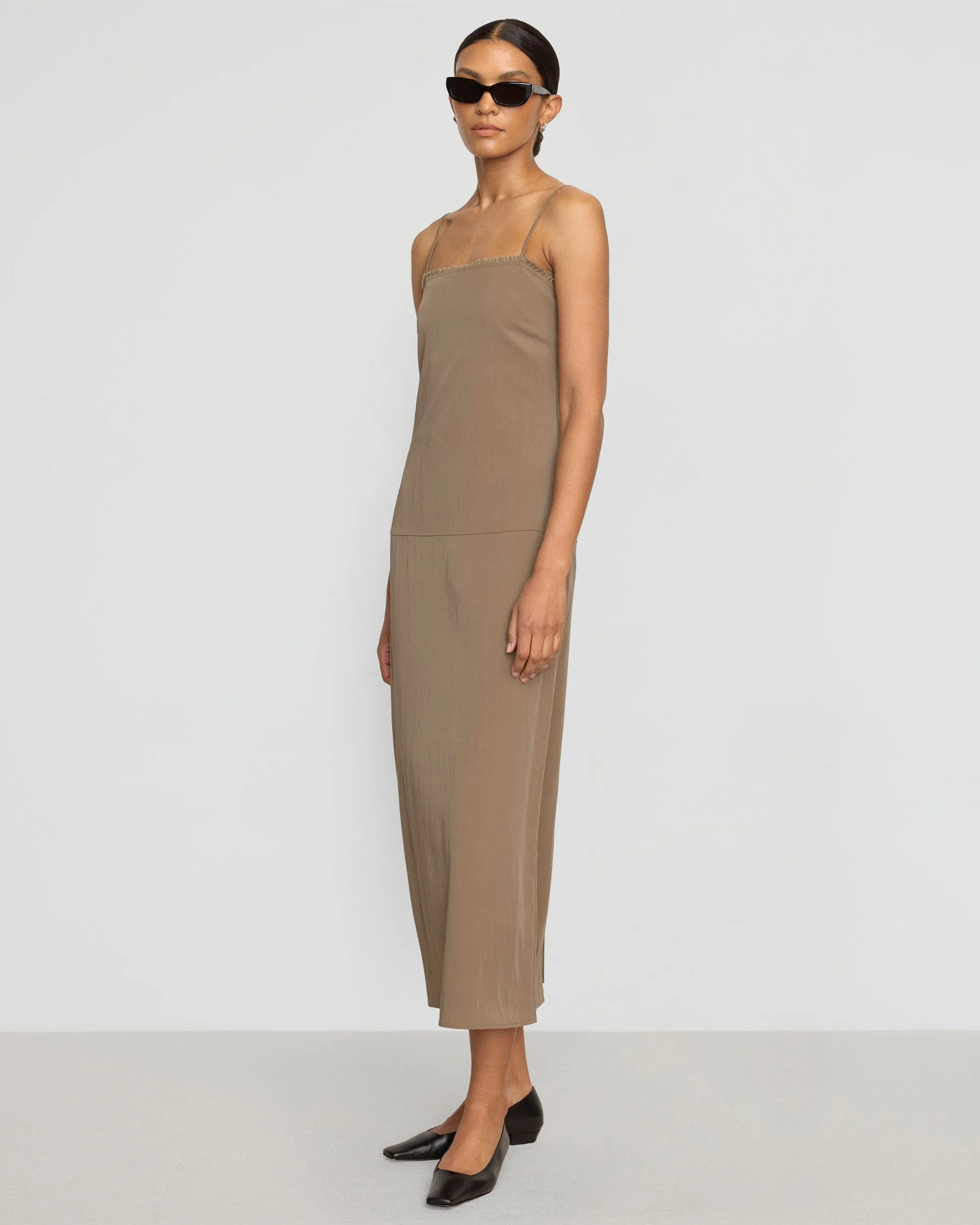 Lisette Square-Neck Cami Dress Bare Glow Mid layer