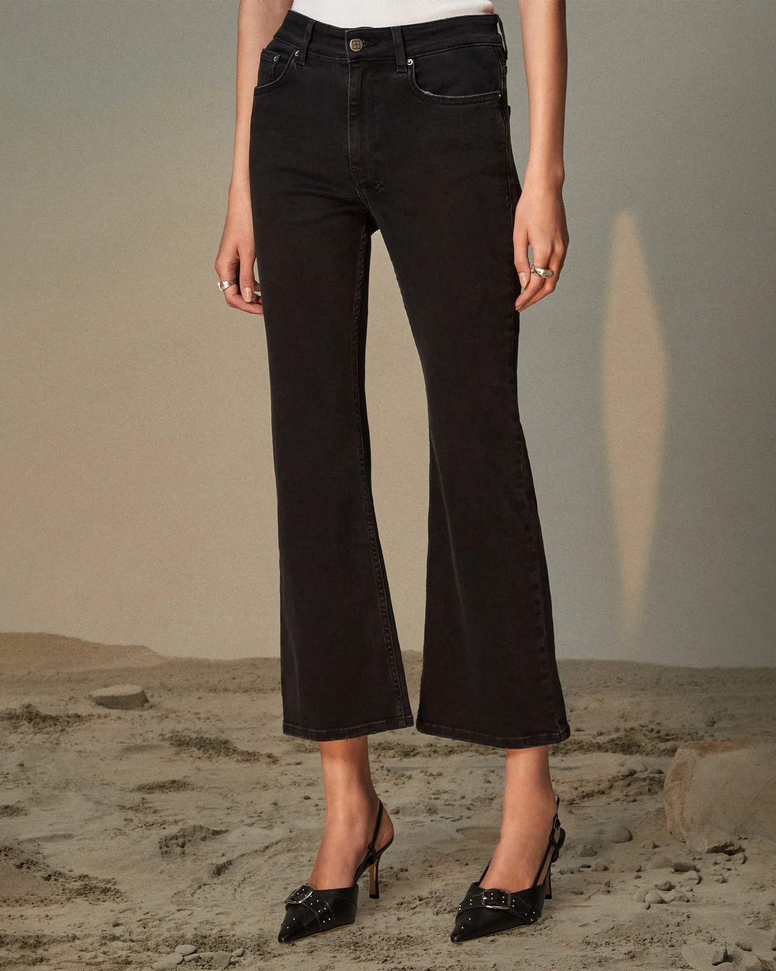SOHO CROP STEALTH High-Quality Fit