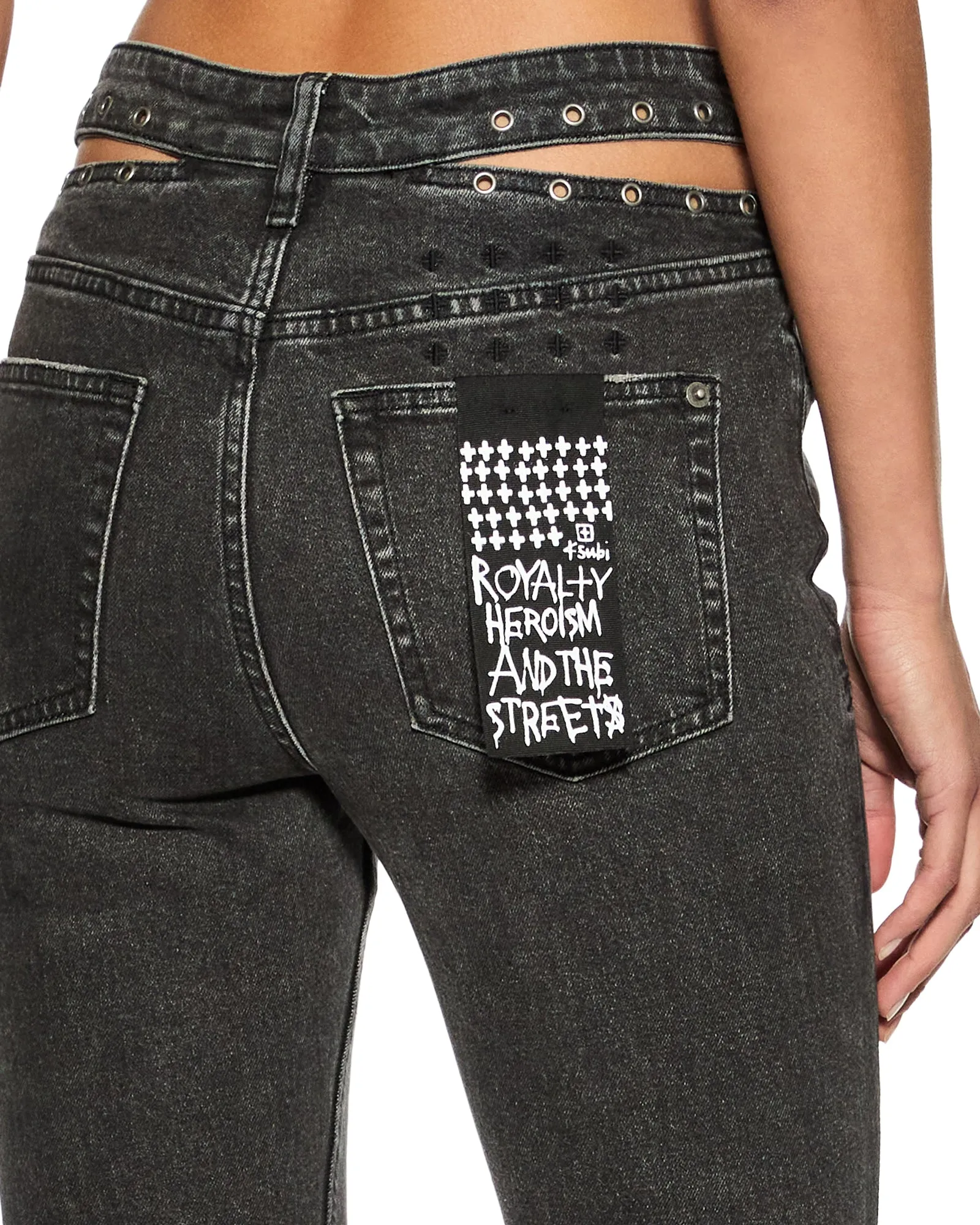 SOHO PIERCED SHADOW Party Look Weekend Warrior Fashion Lover Minimalist
