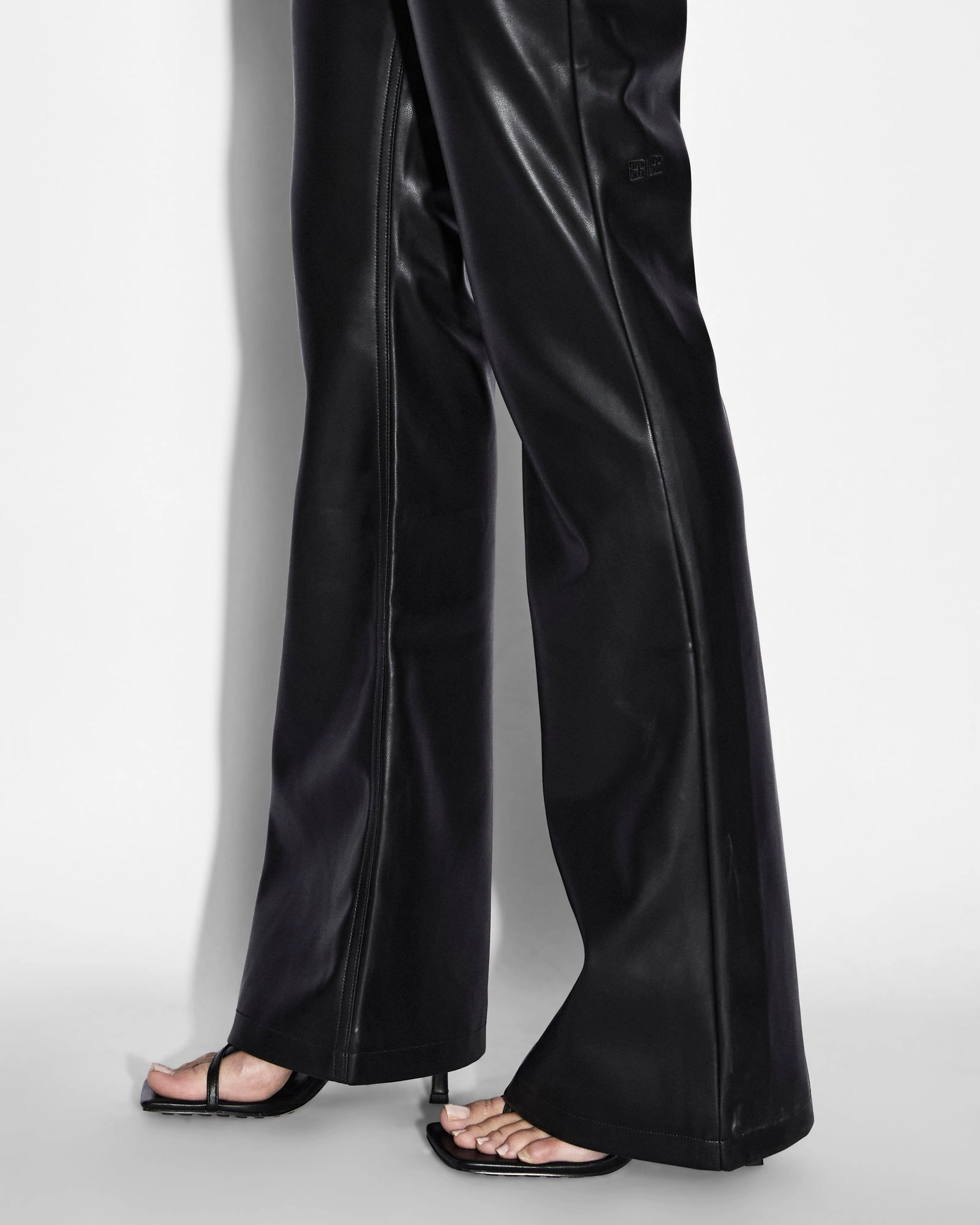 SOHO PANT BLACK Wrinkle resistant fabric