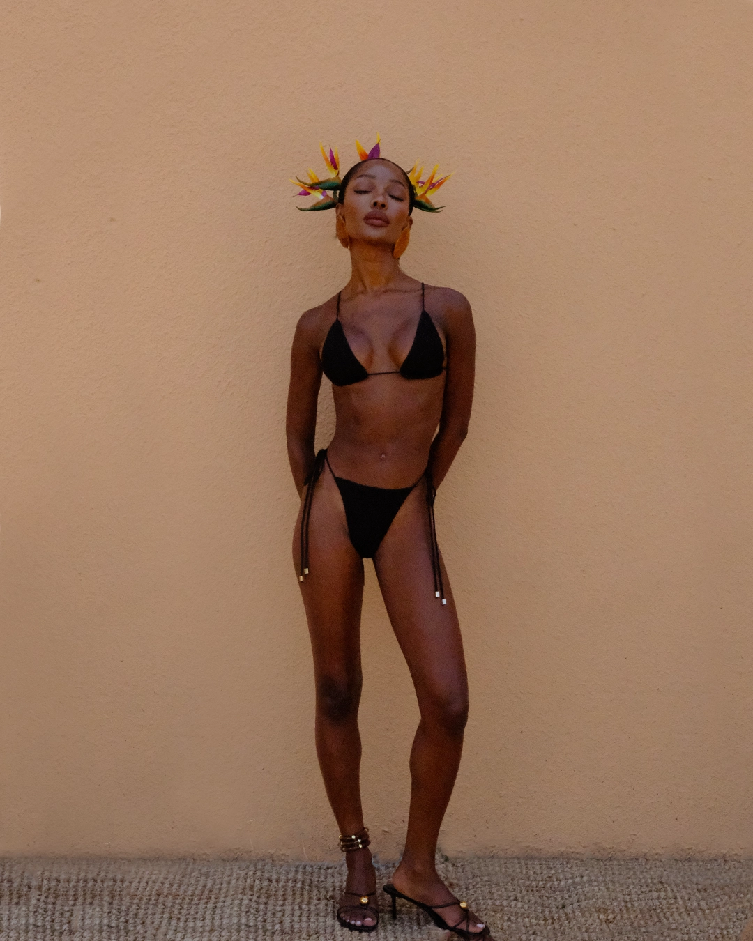 AntiStatic Treatment MeshVentilation Sol Triangle Bikini Top | Noir Crochet