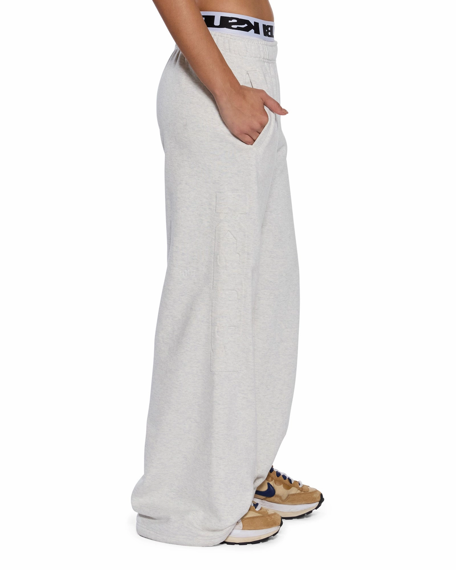 Versatile Fit Sweat Wicking Lining SOTT ORIGIN TRAKPANT SNOW MARLE