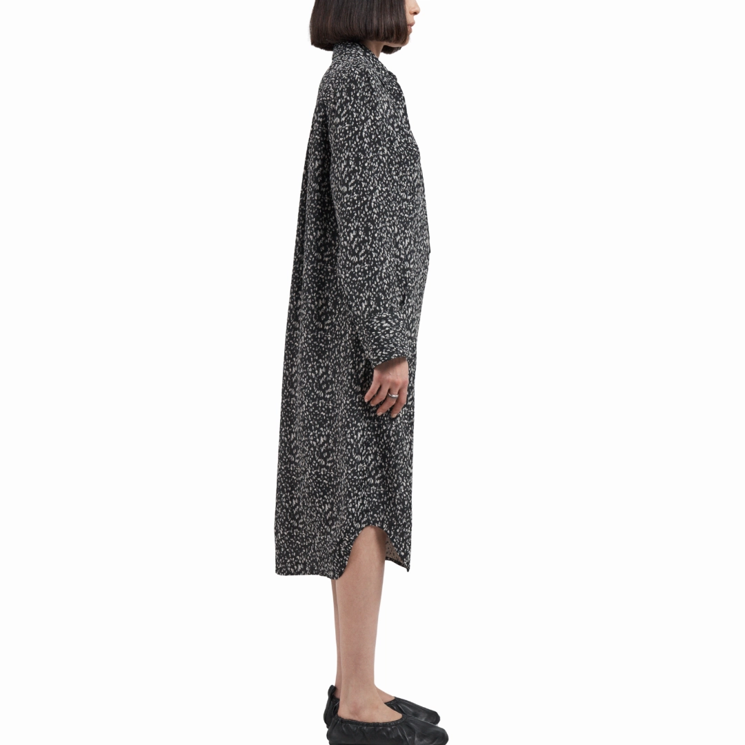 Flexible Layers Minimalist Fit Split Sleeve Shirt Dress