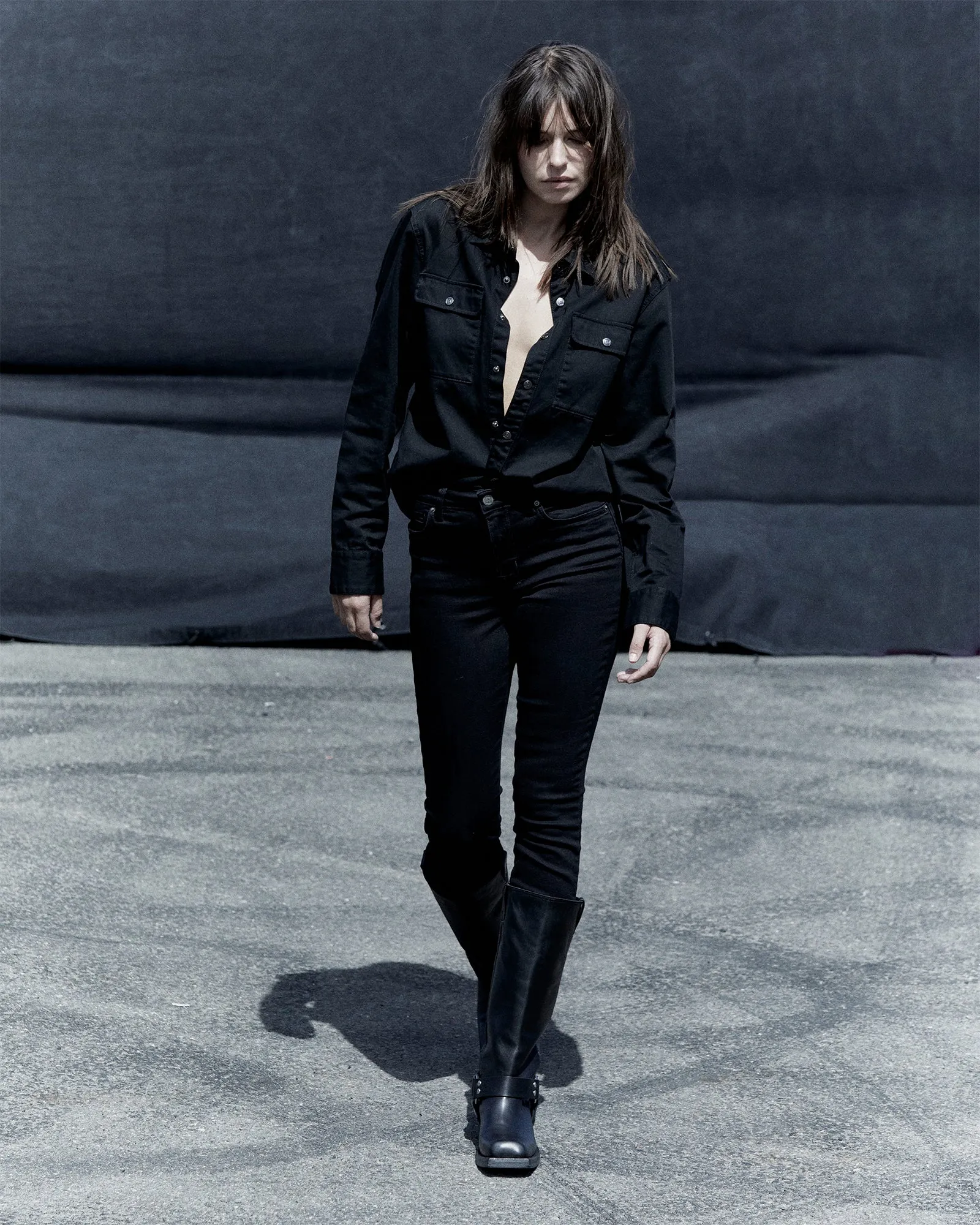 SPRAY ON JET BLACK Body Friendly Everyday Loose