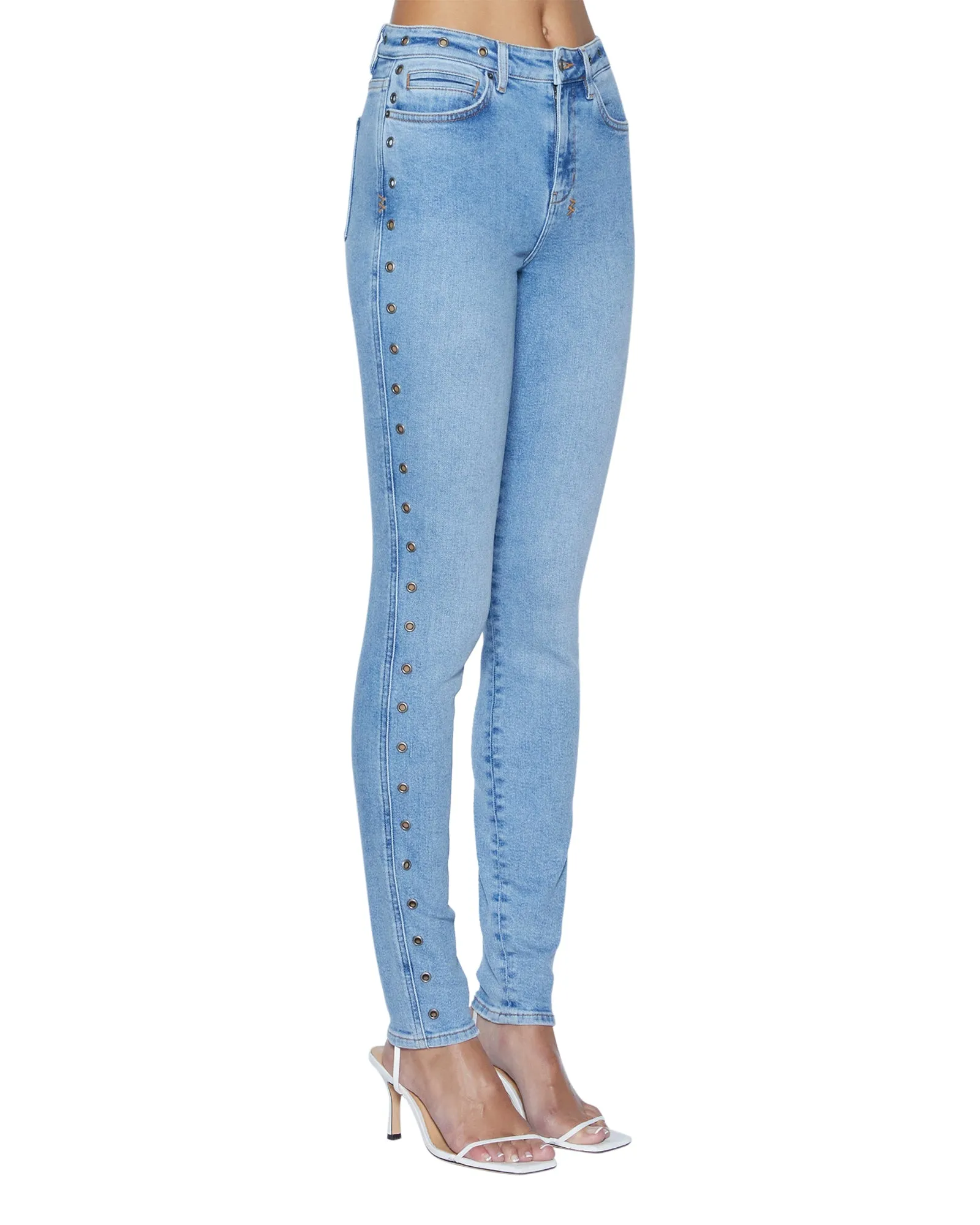 SPRAY ON XTRA CHROMA Slim Holiday Vibes Teen Outfit