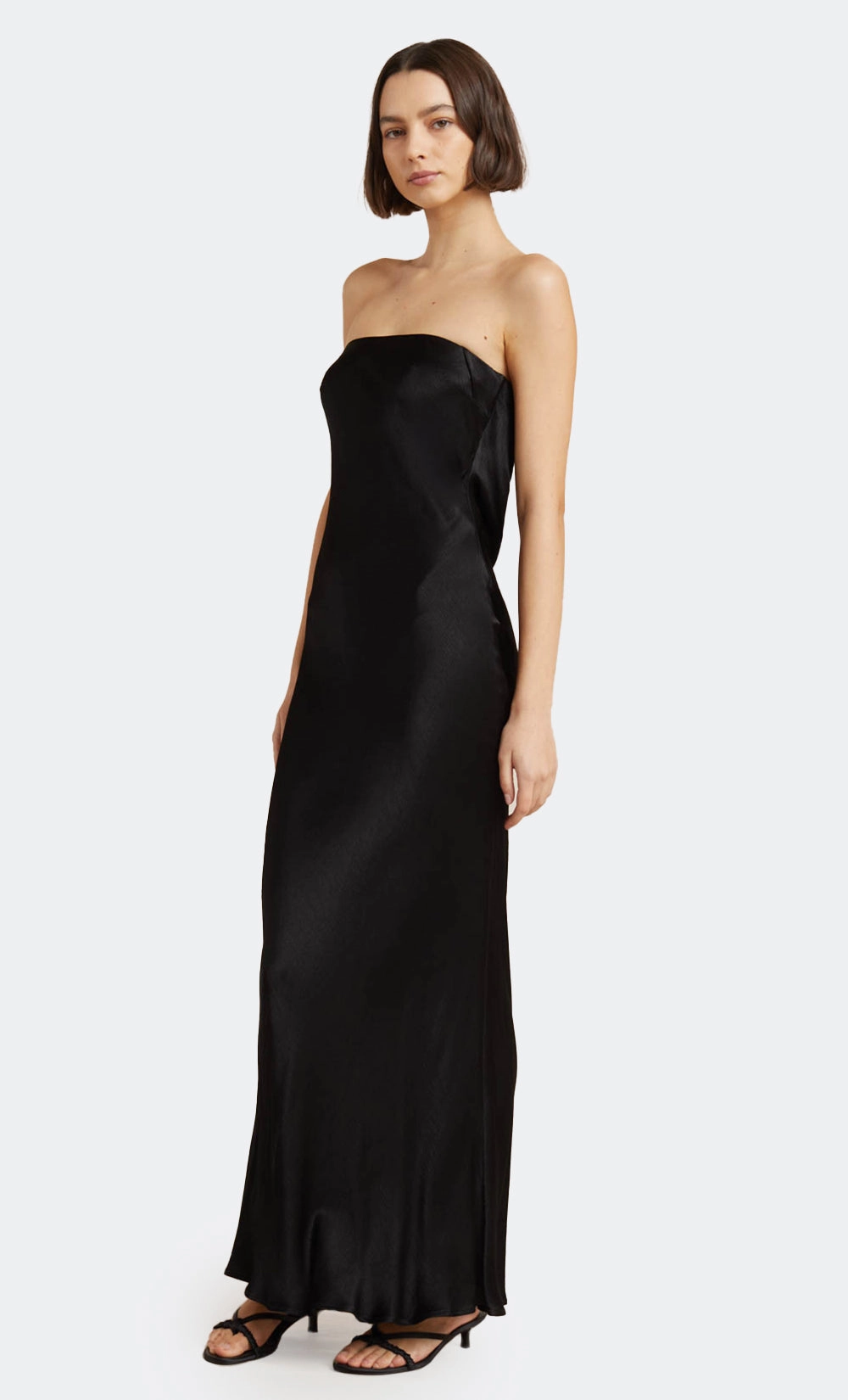 MOON DANCE STRAPLESS DRESS - BLACK Flattering Silhouette