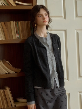 Waffle Knit Texture FourWay Stretch Fabric Nola SR Logo Round Neck Contrast Color Faux Two-Piece 100% Wool Cardigan - Black Gray