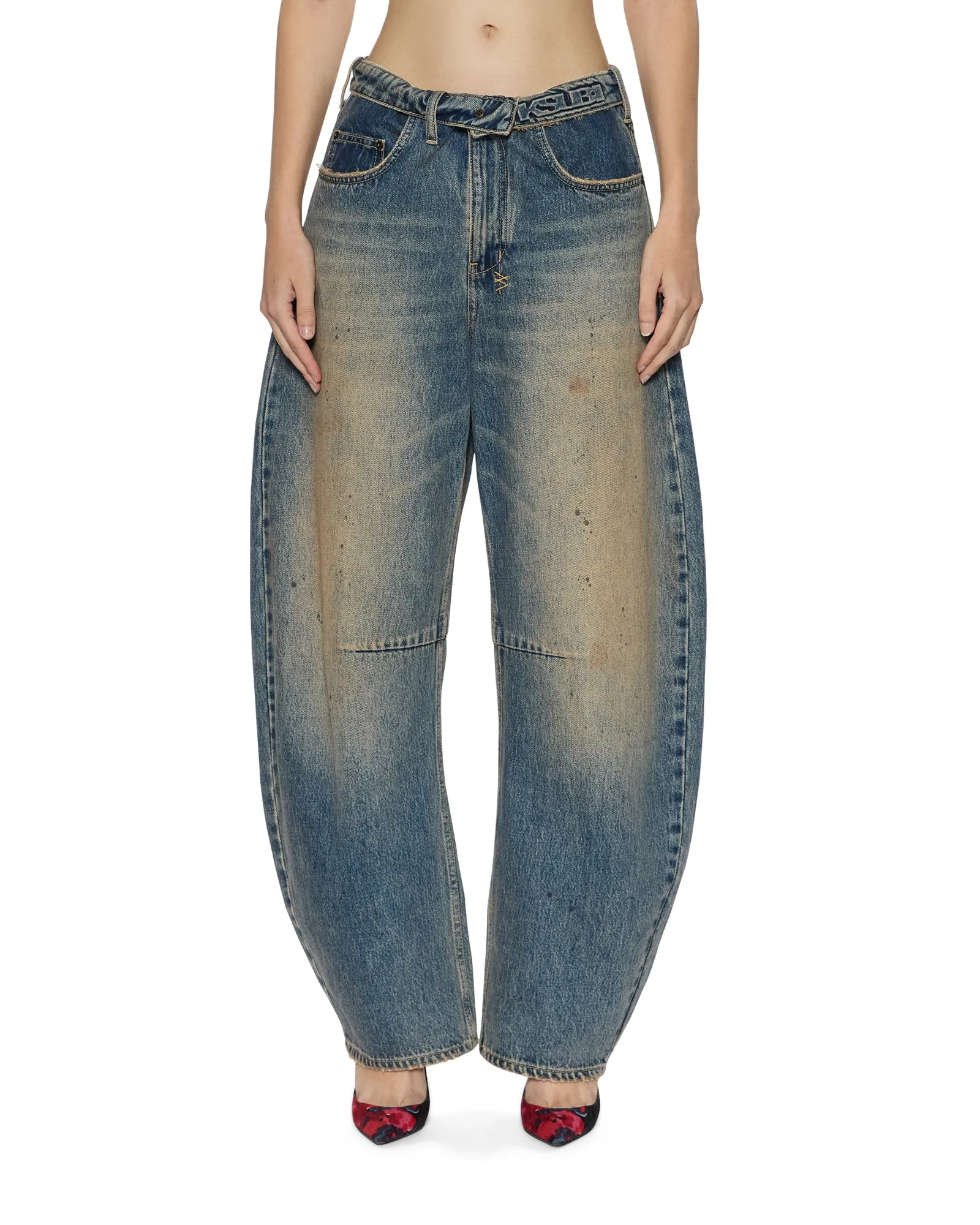 BARREL JEAN DUNE Party Look Modern Minimalist
