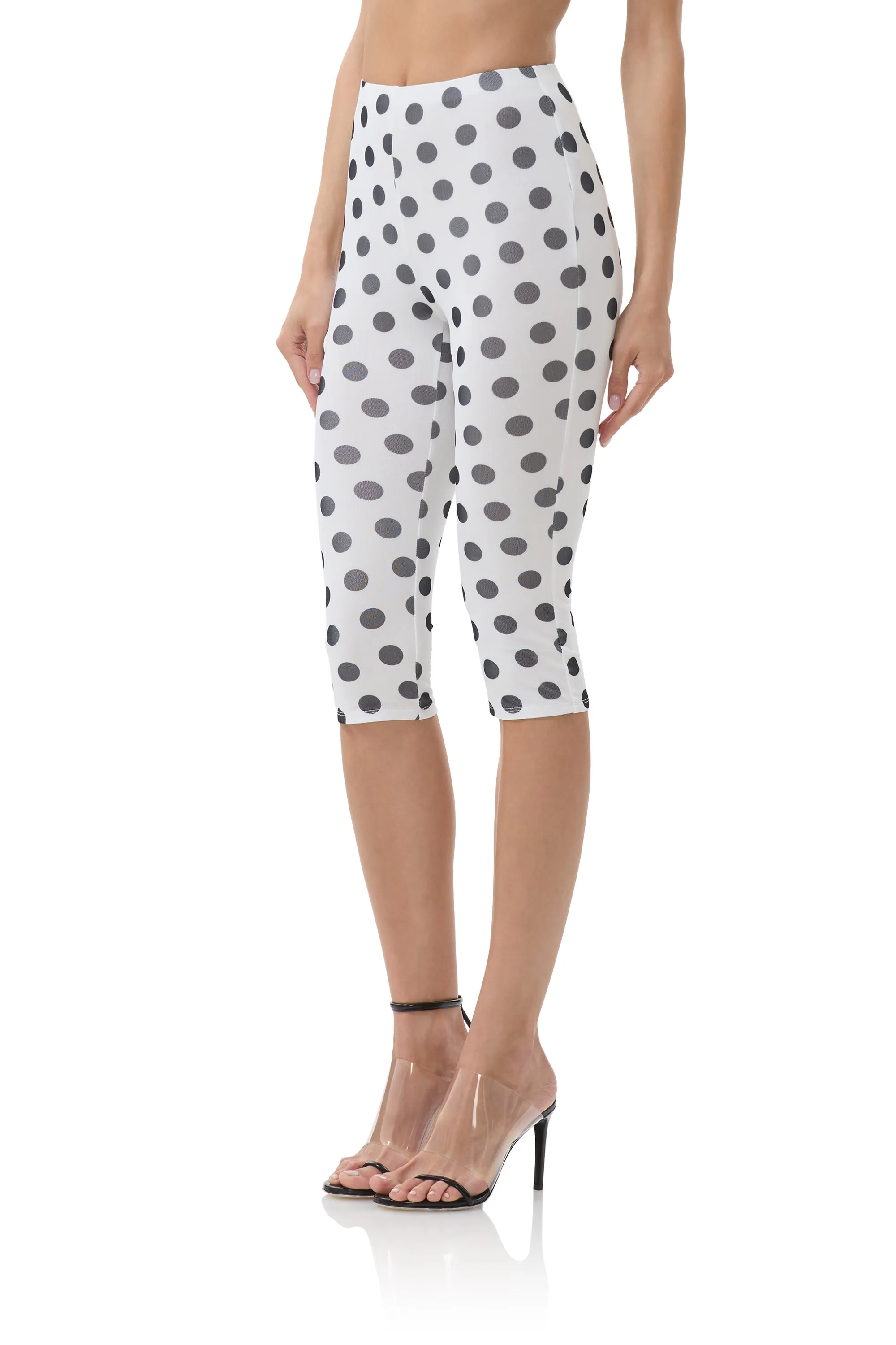 Relaxed Look Gianna Capri Pant - Blanc Dot