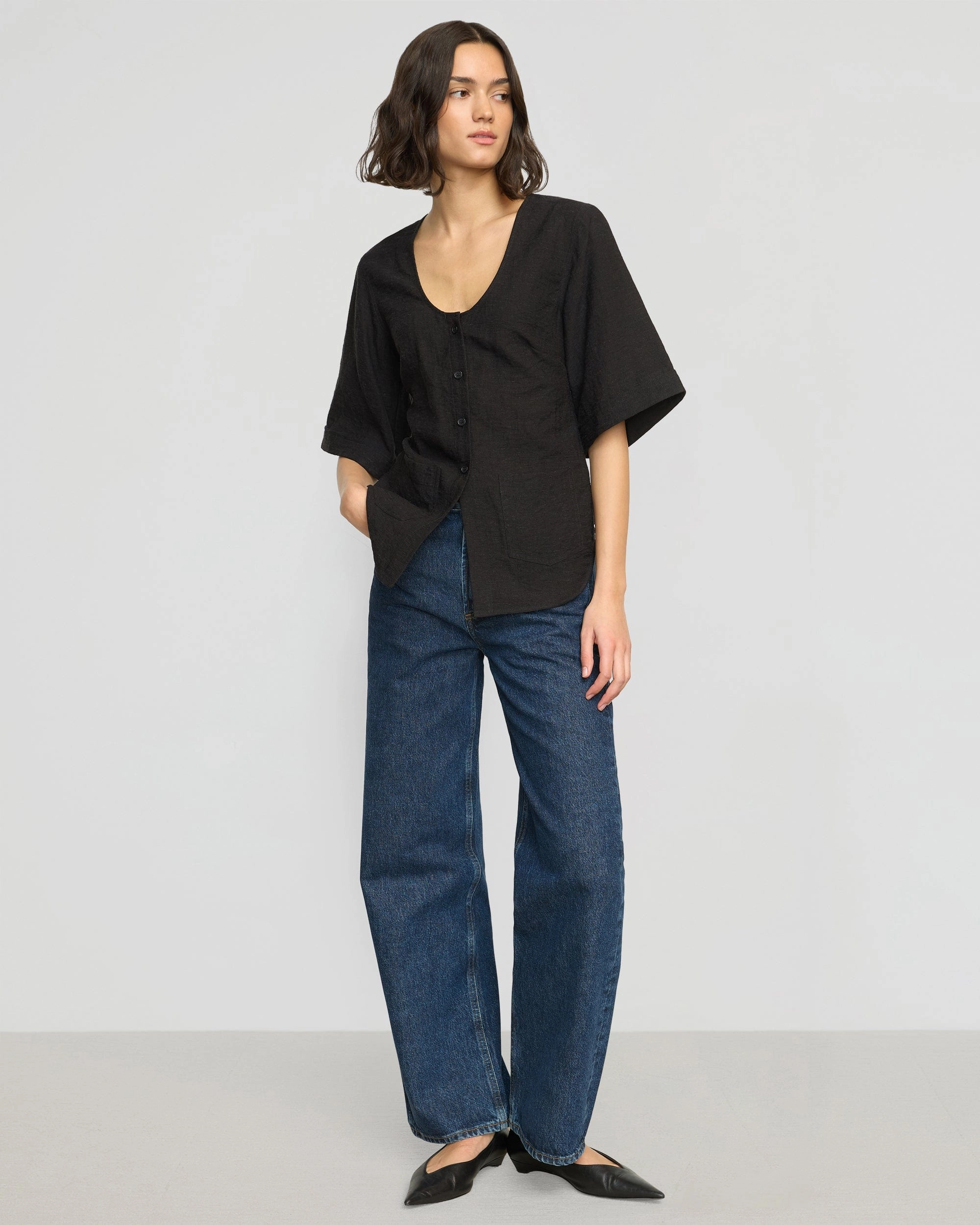 Katniss Pocket Tulip-Hem Blouse Flatlock Seam Design VentilatedMesh